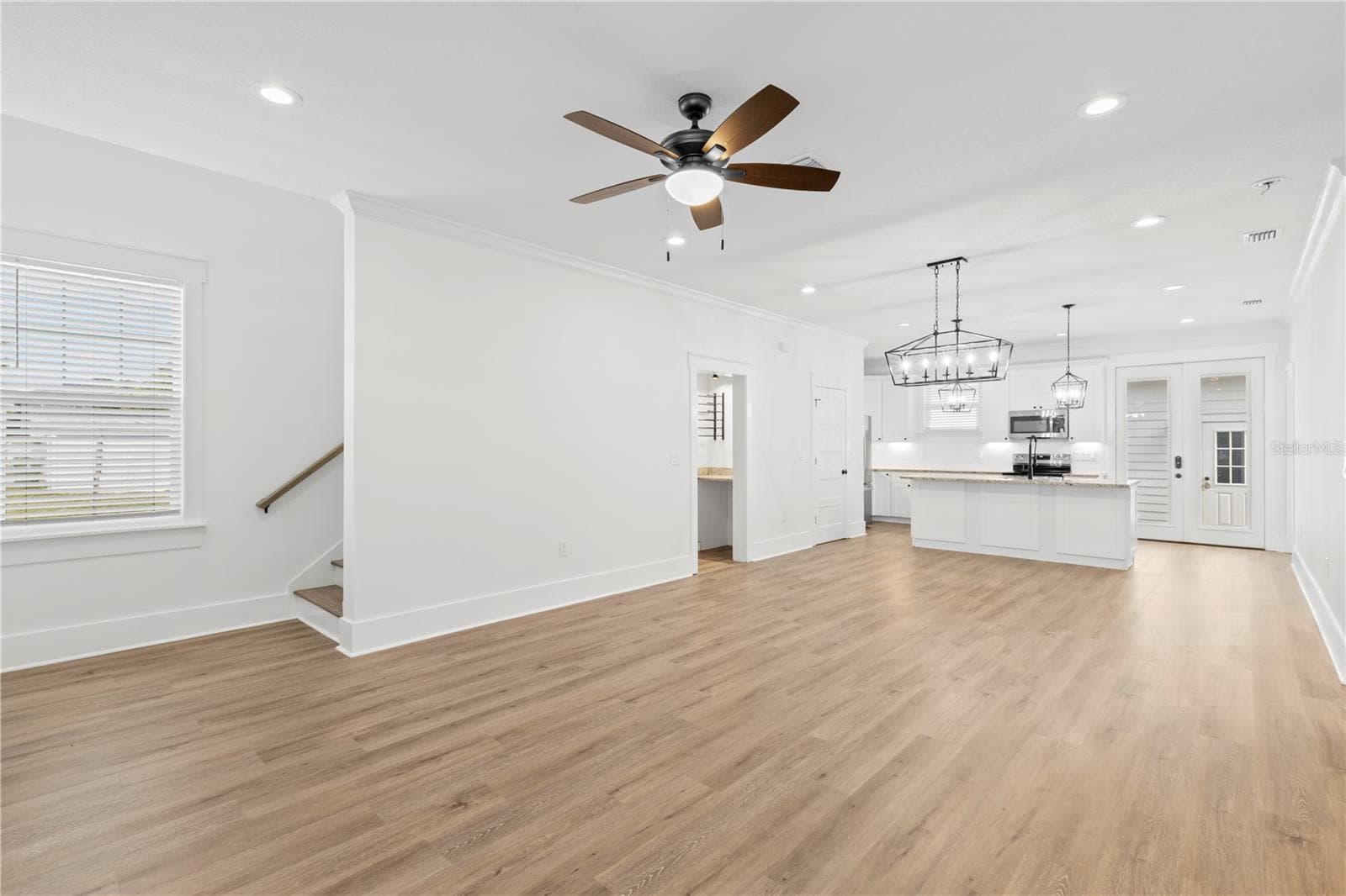 living room, dining room, kitchen - 3923 W GRAY ST, TAMPA