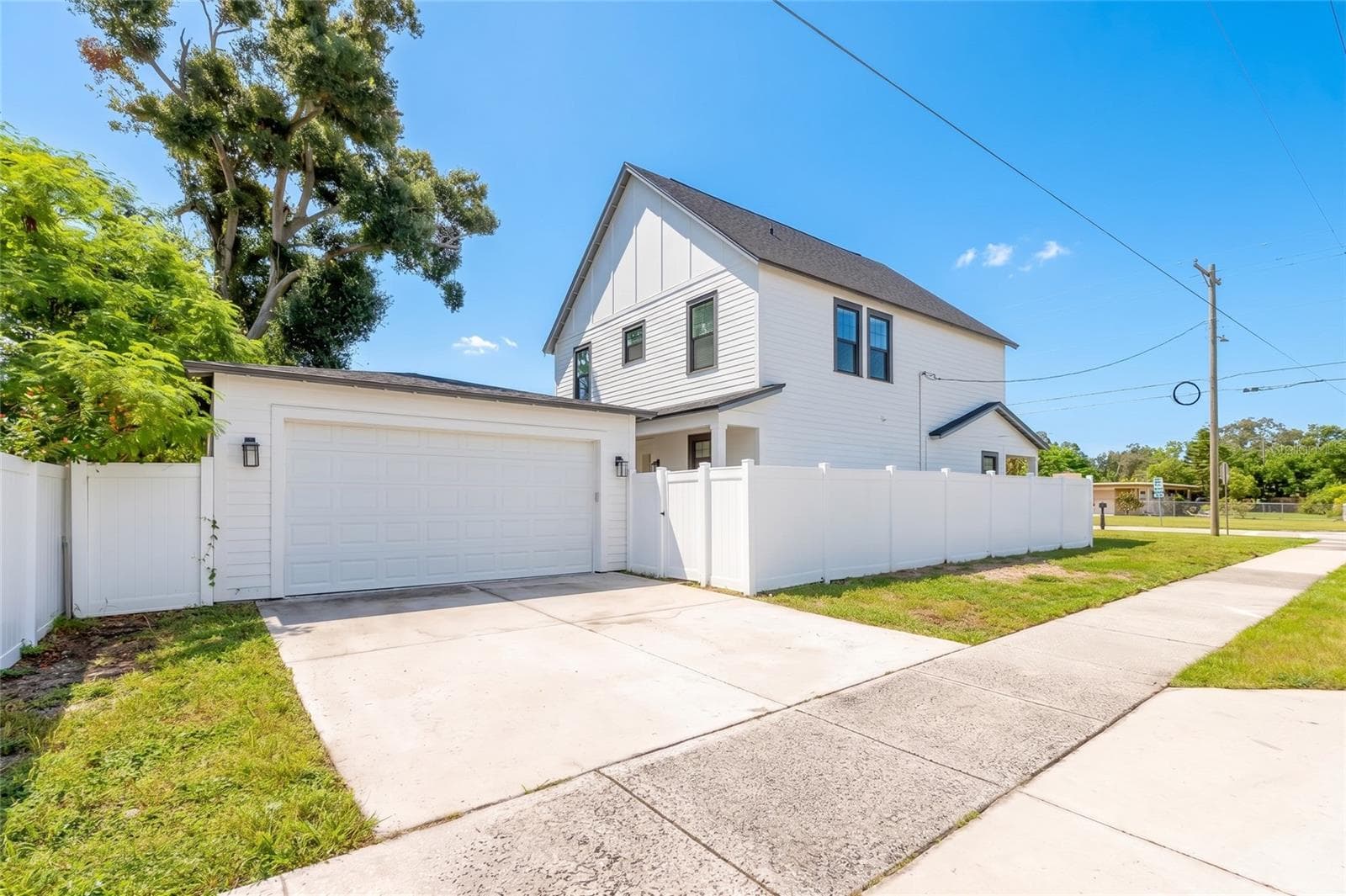 Detached Garage - 3923 W GRAY ST, TAMPA