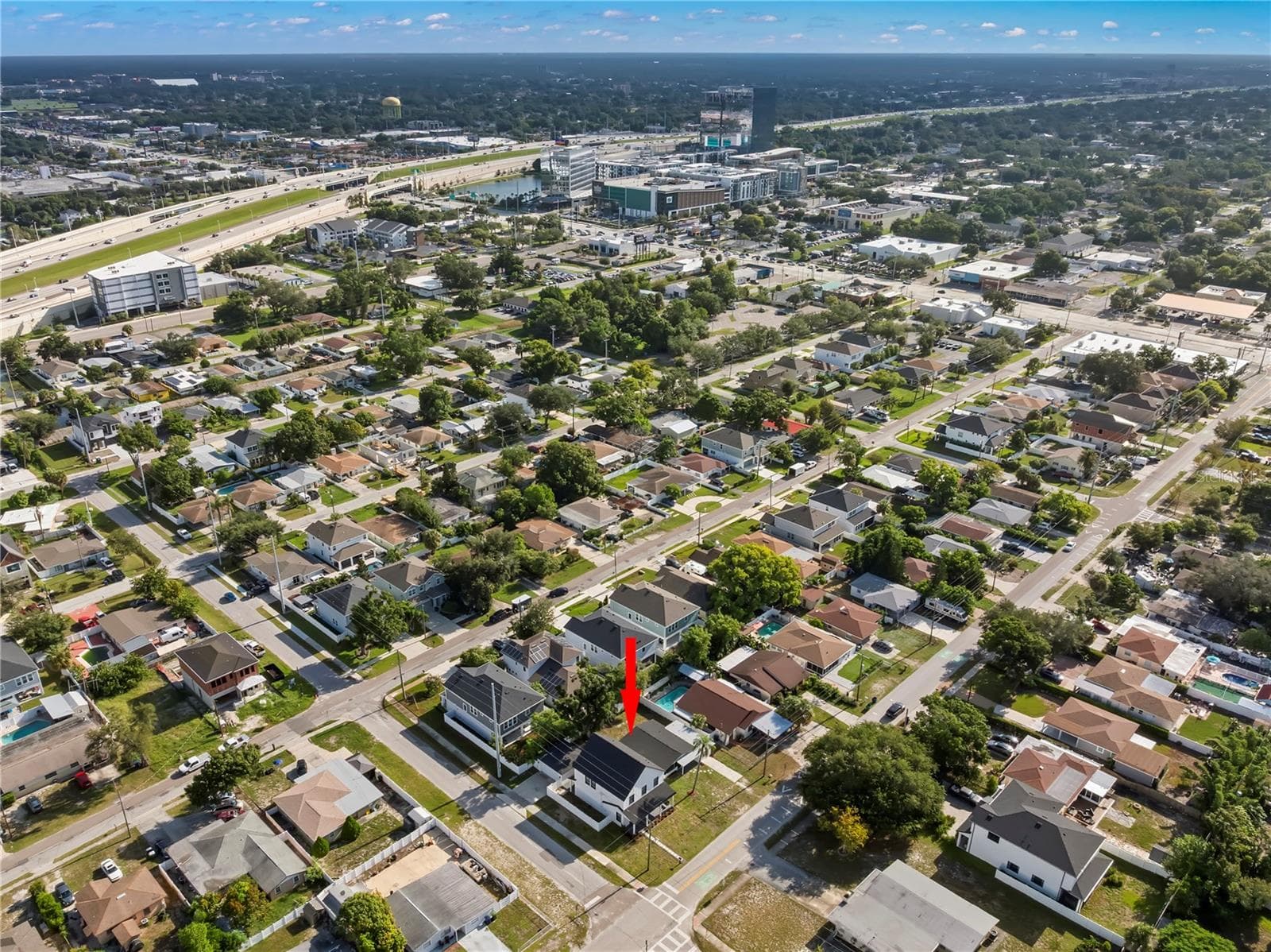 Single Family Residence at 3923 W GRAY ST, TAMPA, photo 52 of 77