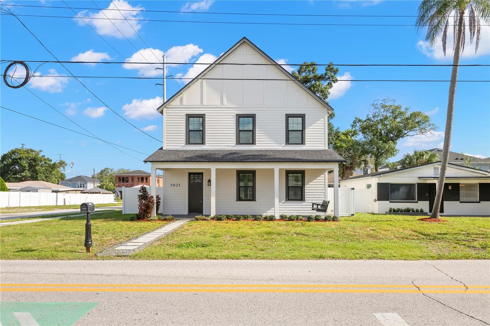 Single Family Residence at 3923 W GRAY ST, TAMPA, photo 57 of 77