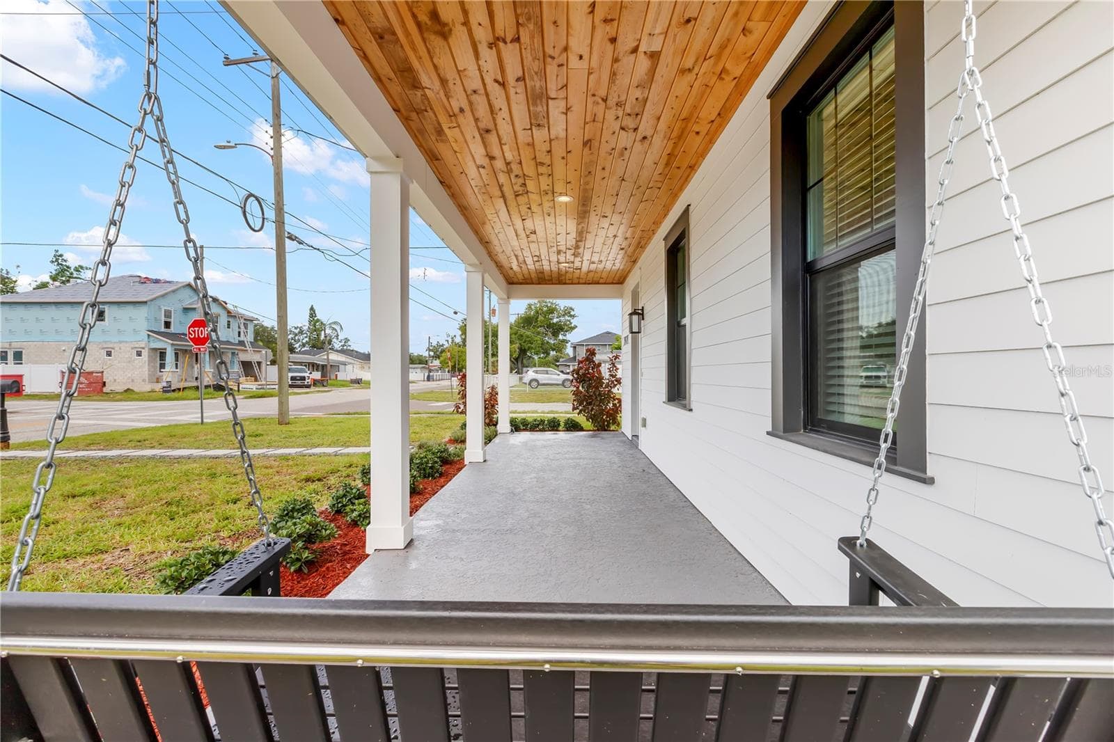Single Family Residence at 3923 W GRAY ST, TAMPA, photo 61 of 77