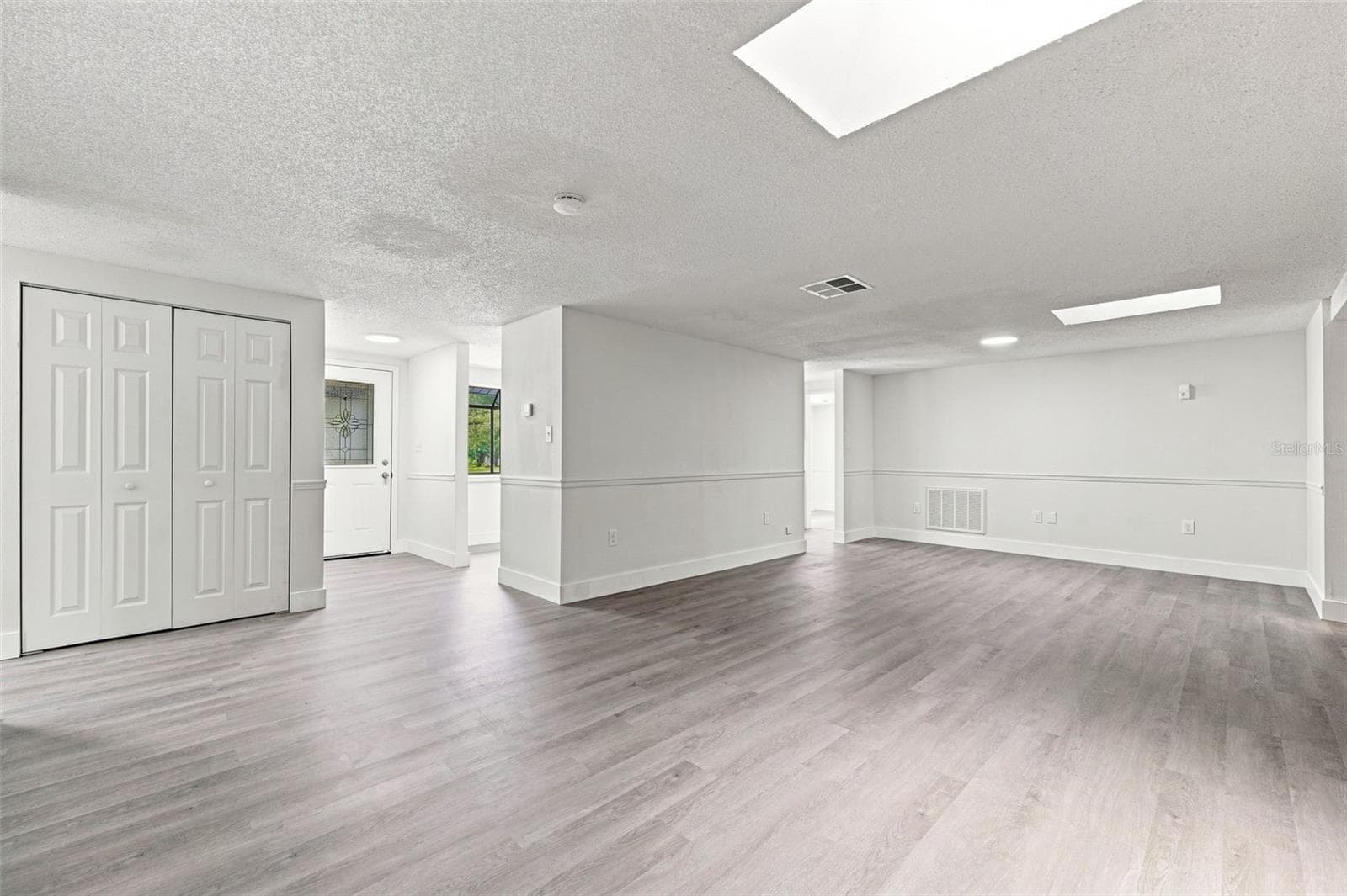 Single Family Residence at 11666 SEMINOLE DR, NEW PORT RICHEY, photo 8 of 52