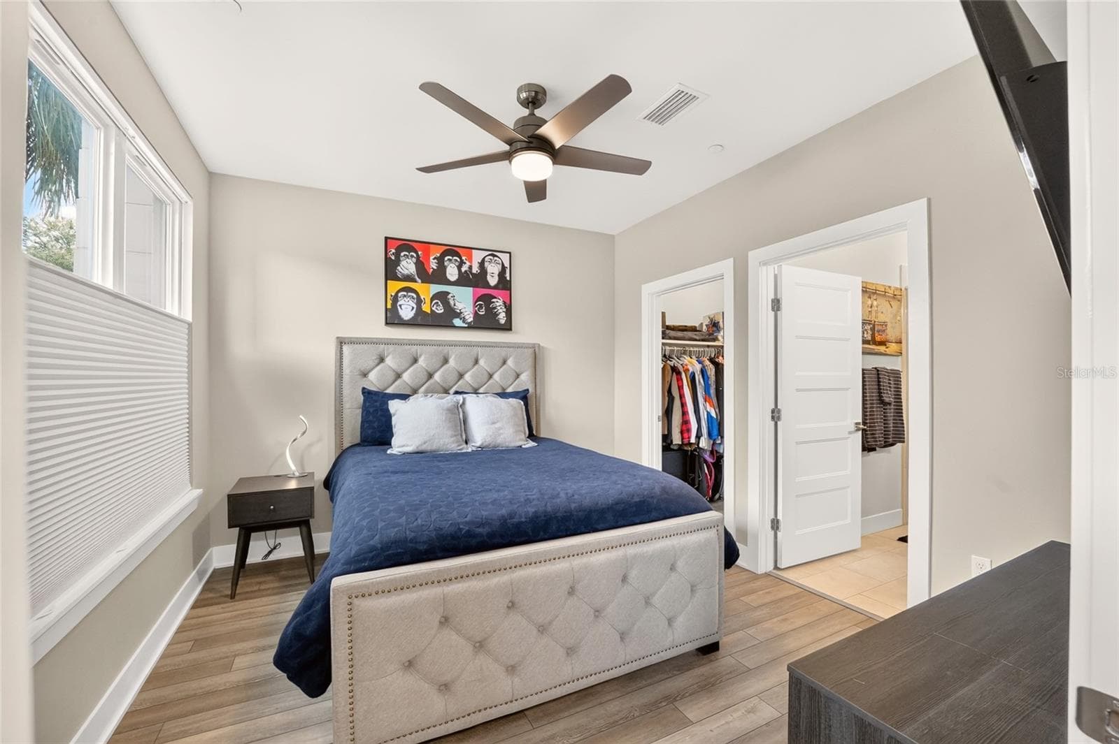 First floor bedroom with en suite bathroom and walk in closet - 5008 SW 34TH PL, GAINESVILLE