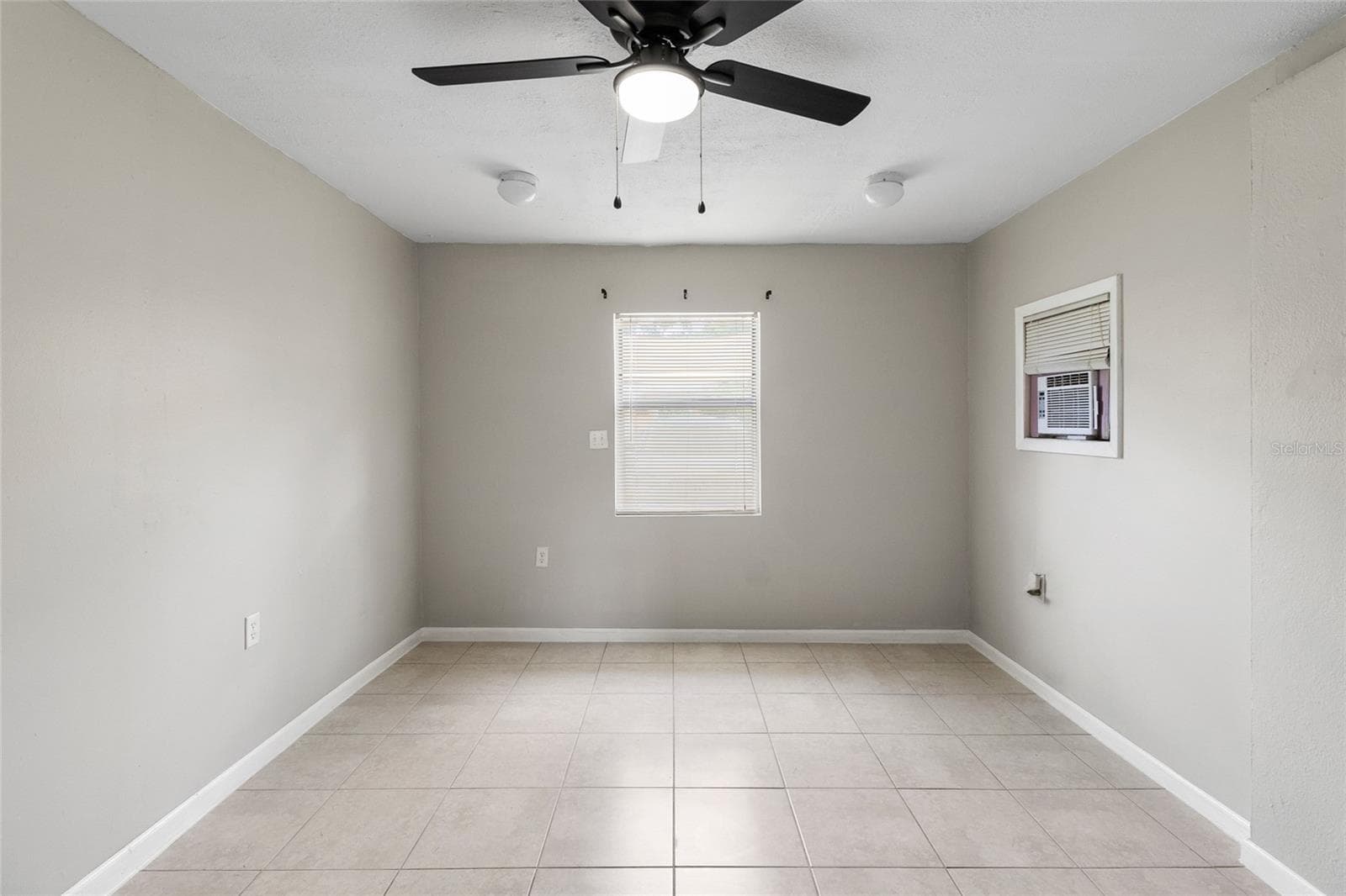 Single Family Residence at 5410 14TH AVE S, GULFPORT, photo 20 of 40