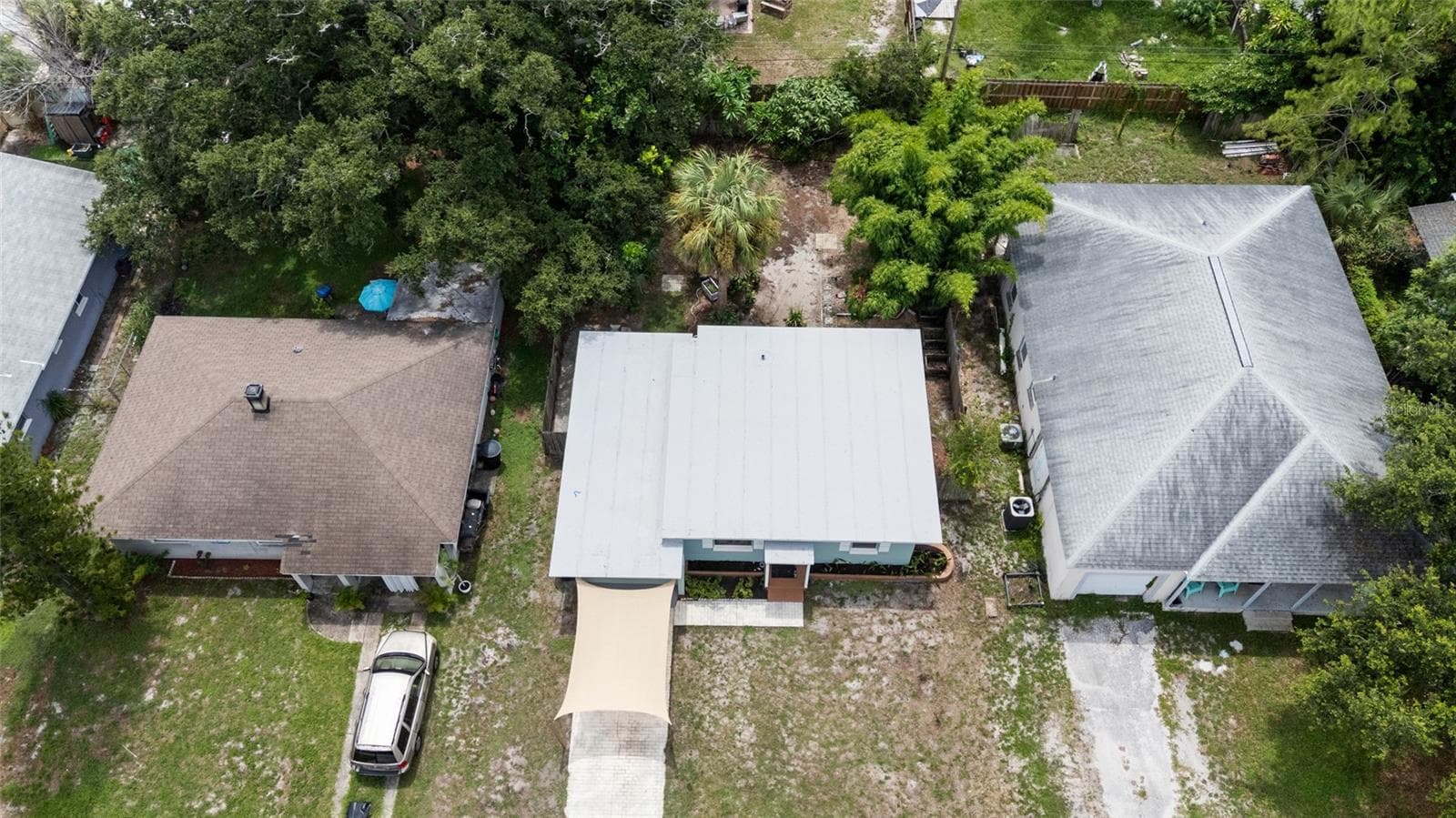 Beautiful new roof! - 5410 14TH AVE S, GULFPORT