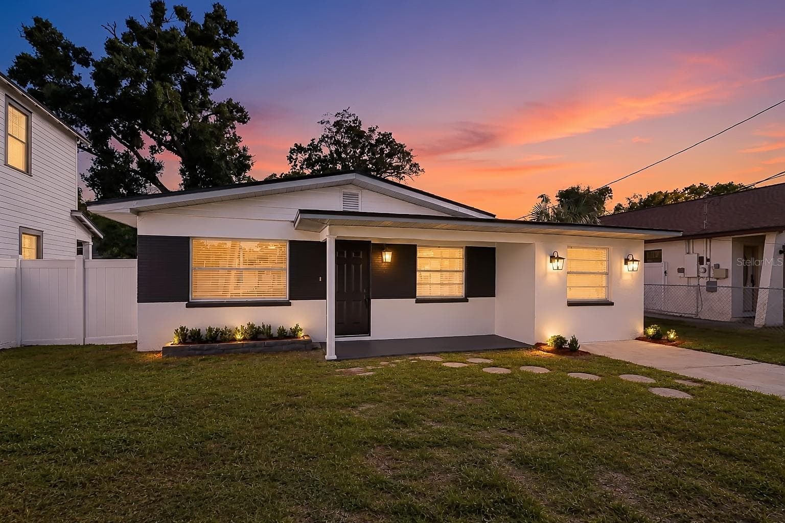 Single Family Residence at 3921 W GRAY ST, TAMPA, photo 46 of 46