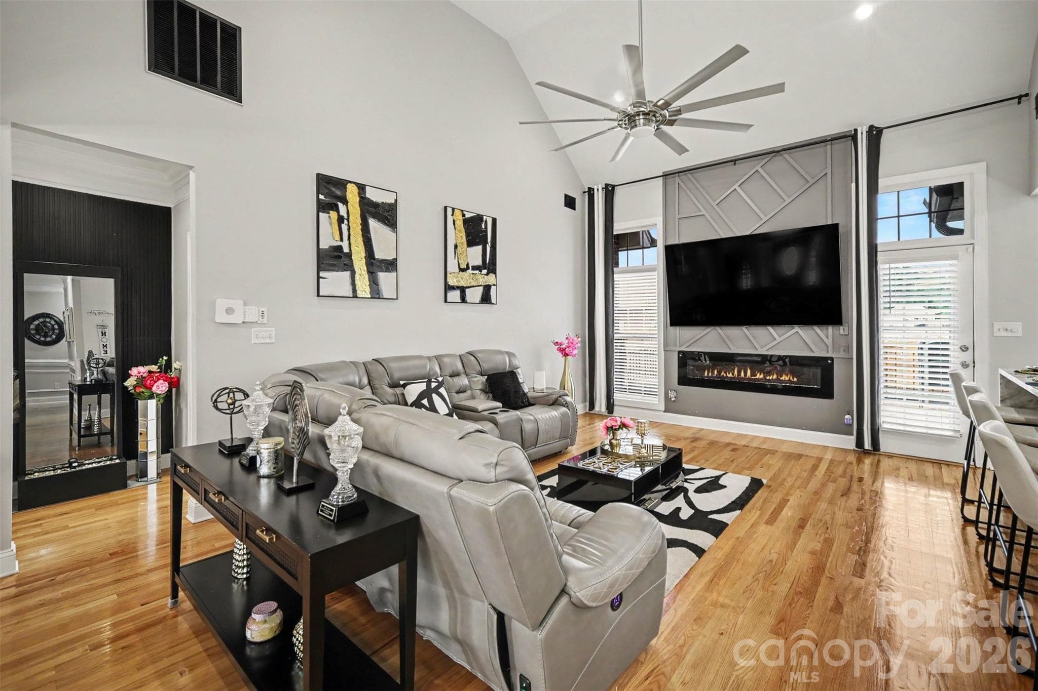Single Family Residence at 2013 Buckthorn Court, Gastonia, photo 7 of 38