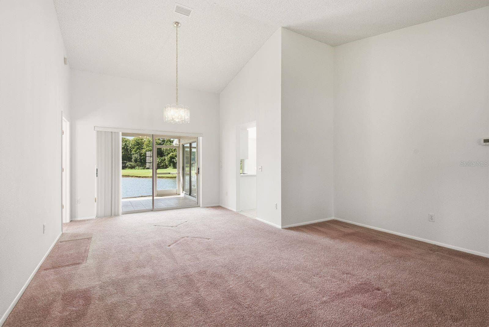 Formal Living / Dining - 6639 SUN POINT CT, NEW PORT RICHEY
