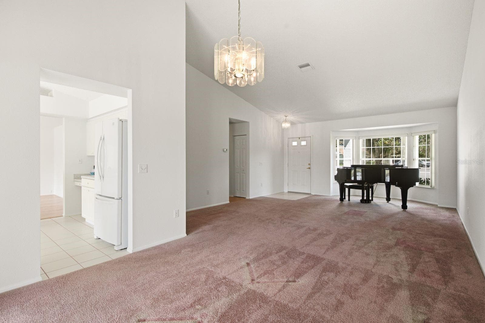 Formal Living toward Entry - 6639 SUN POINT CT, NEW PORT RICHEY