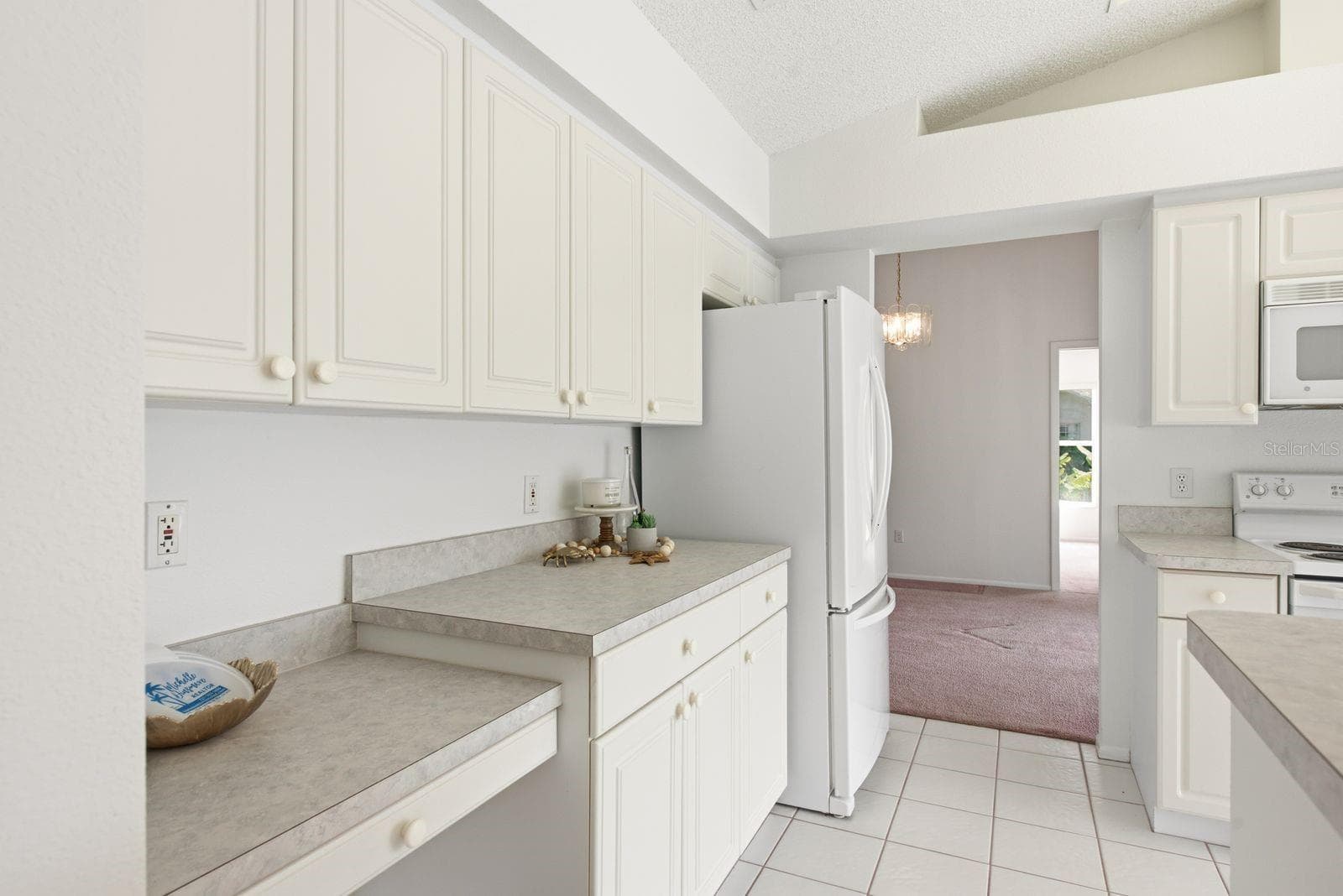 Kitchen - 6639 SUN POINT CT, NEW PORT RICHEY