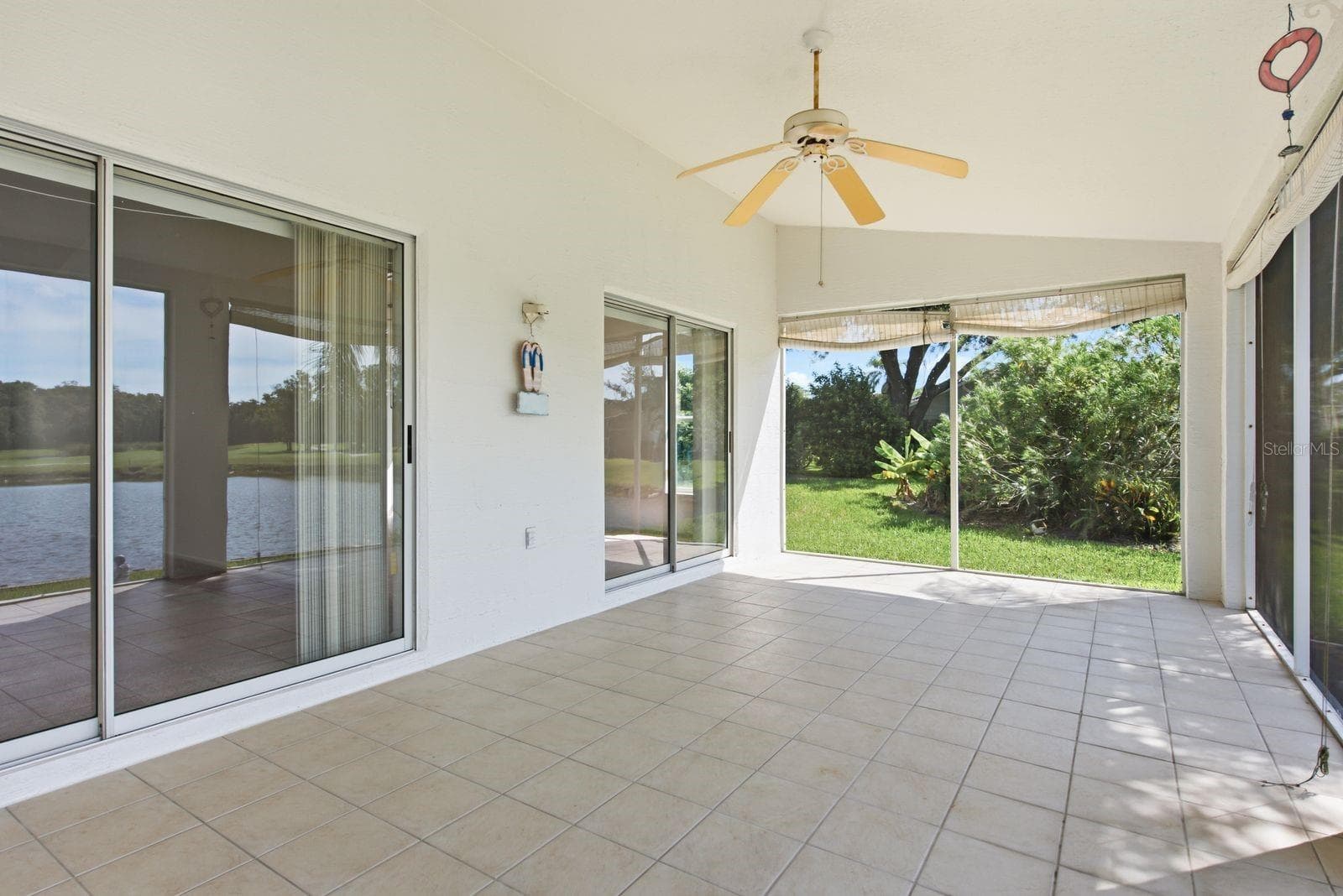 Expansive Lanai - 6639 SUN POINT CT, NEW PORT RICHEY
