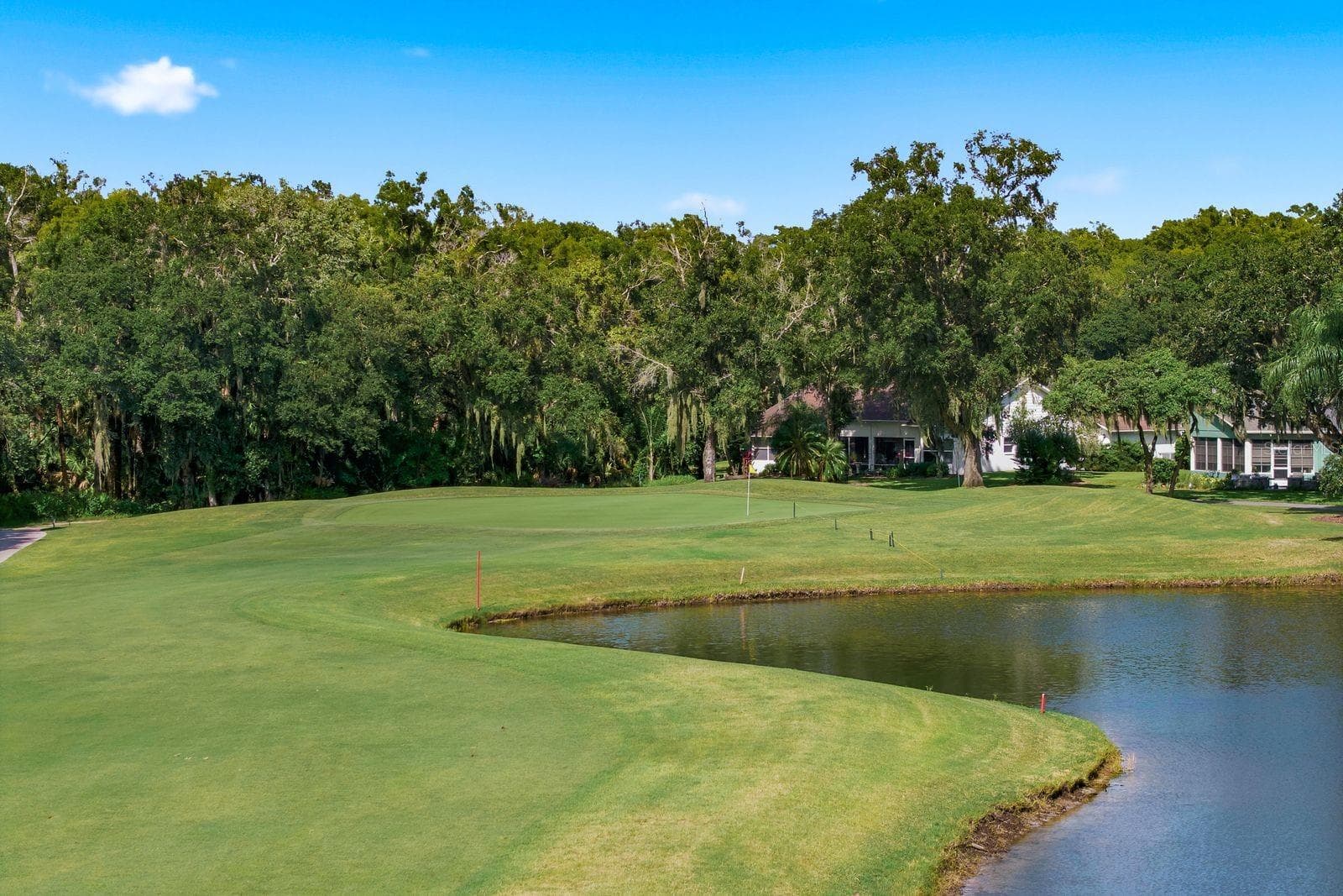 Your New Back Yard! - 6639 SUN POINT CT, NEW PORT RICHEY