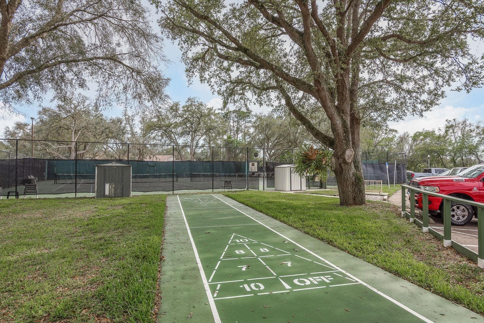 Shuffleboard anyone? - 6639 SUN POINT CT, NEW PORT RICHEY