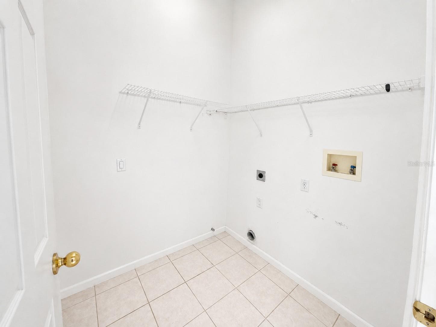 Single Family Residence at 12533 SPARKLEBERRY RD, TAMPA, photo 21 of 27
