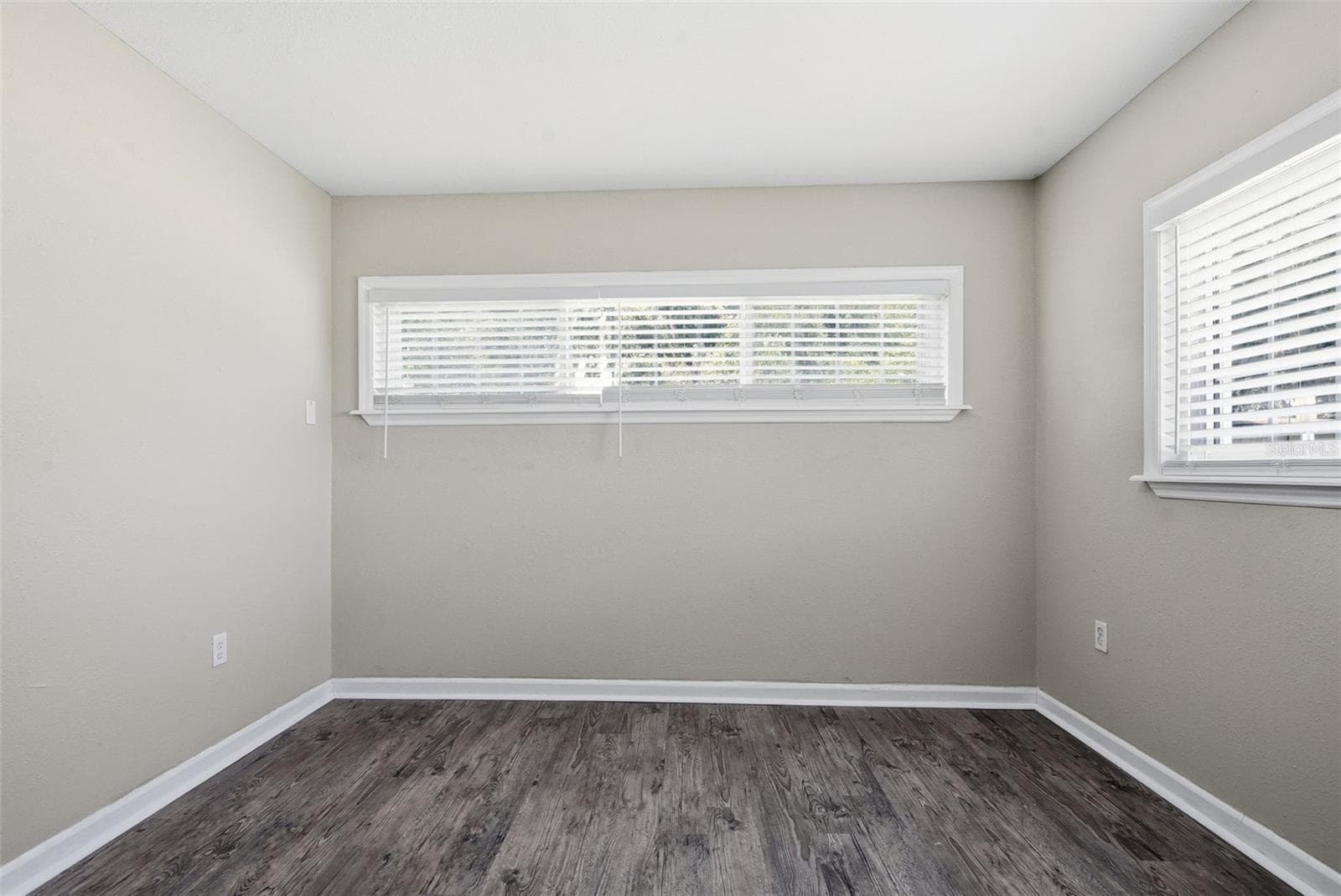 Single Family Residence at 509 SCENIC ST, LEESBURG, photo 11 of 39