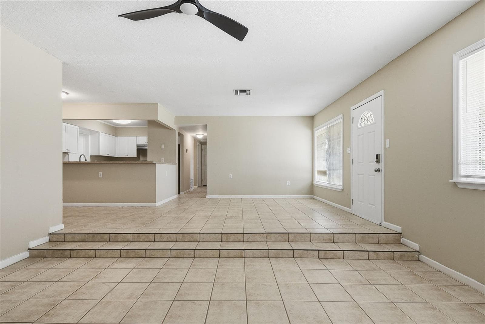Single Family Residence at 509 SCENIC ST, LEESBURG, photo 15 of 39