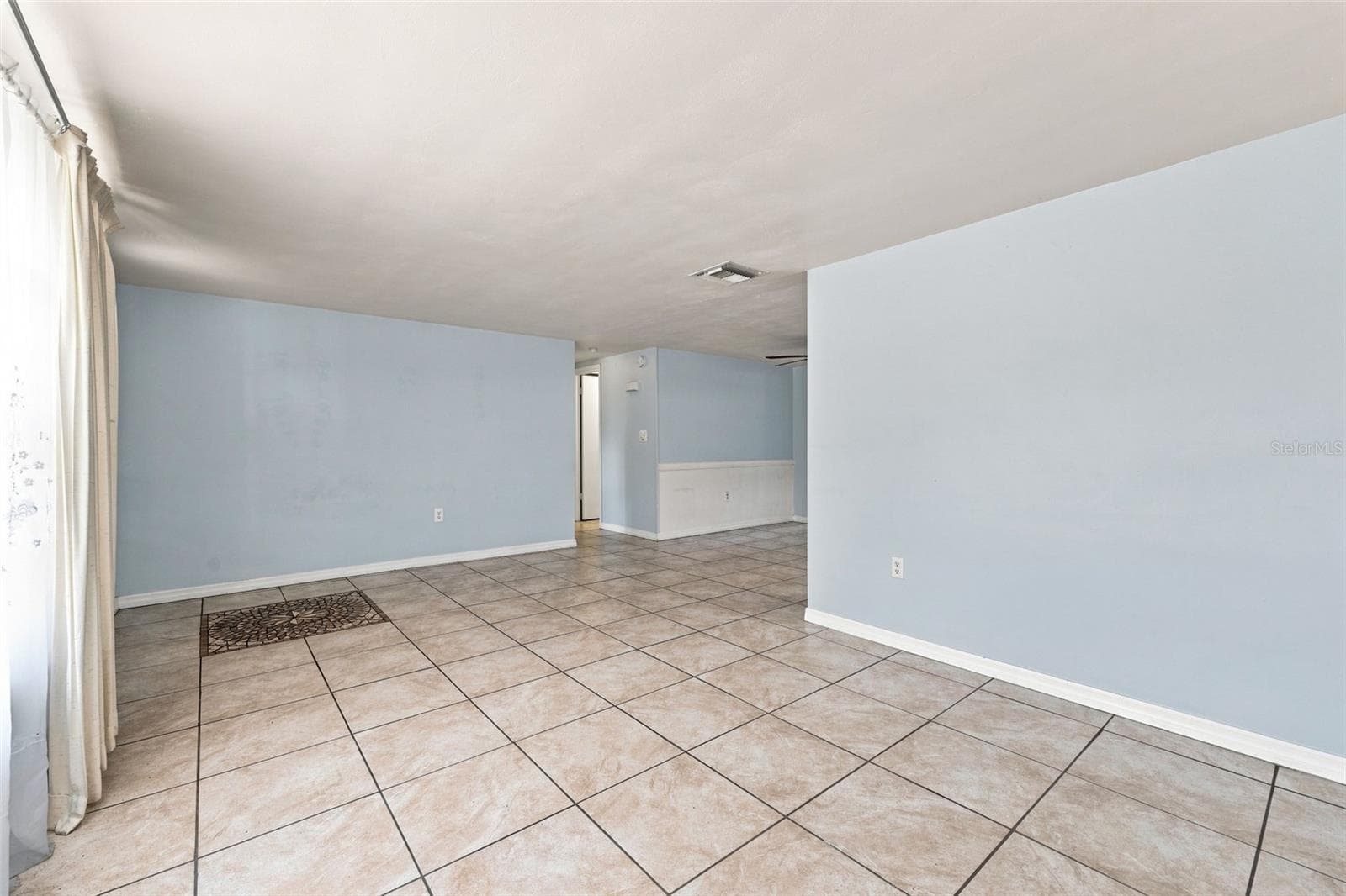 Living Room - 3431 OVERLAND DR, HOLIDAY