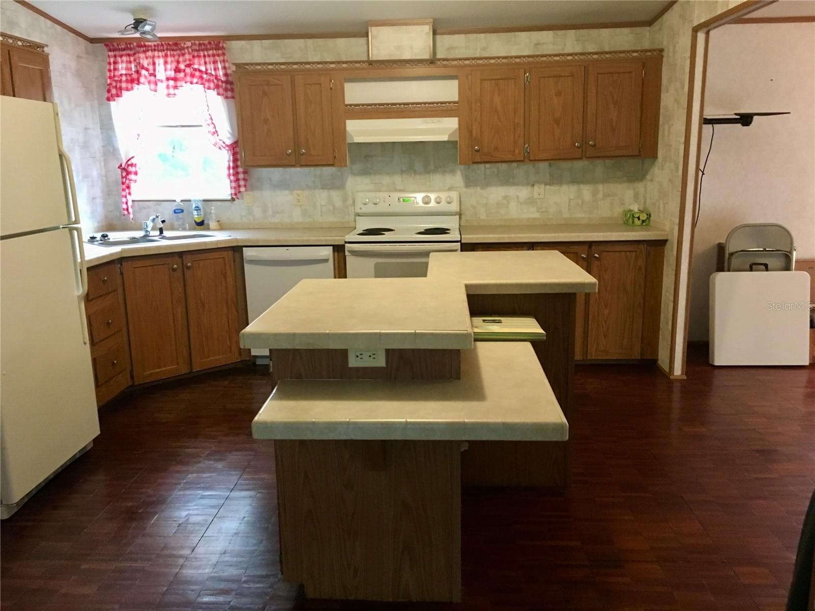 Manufactured Home at 5990 NE 101ST AVE, BRONSON, photo 6 of 23