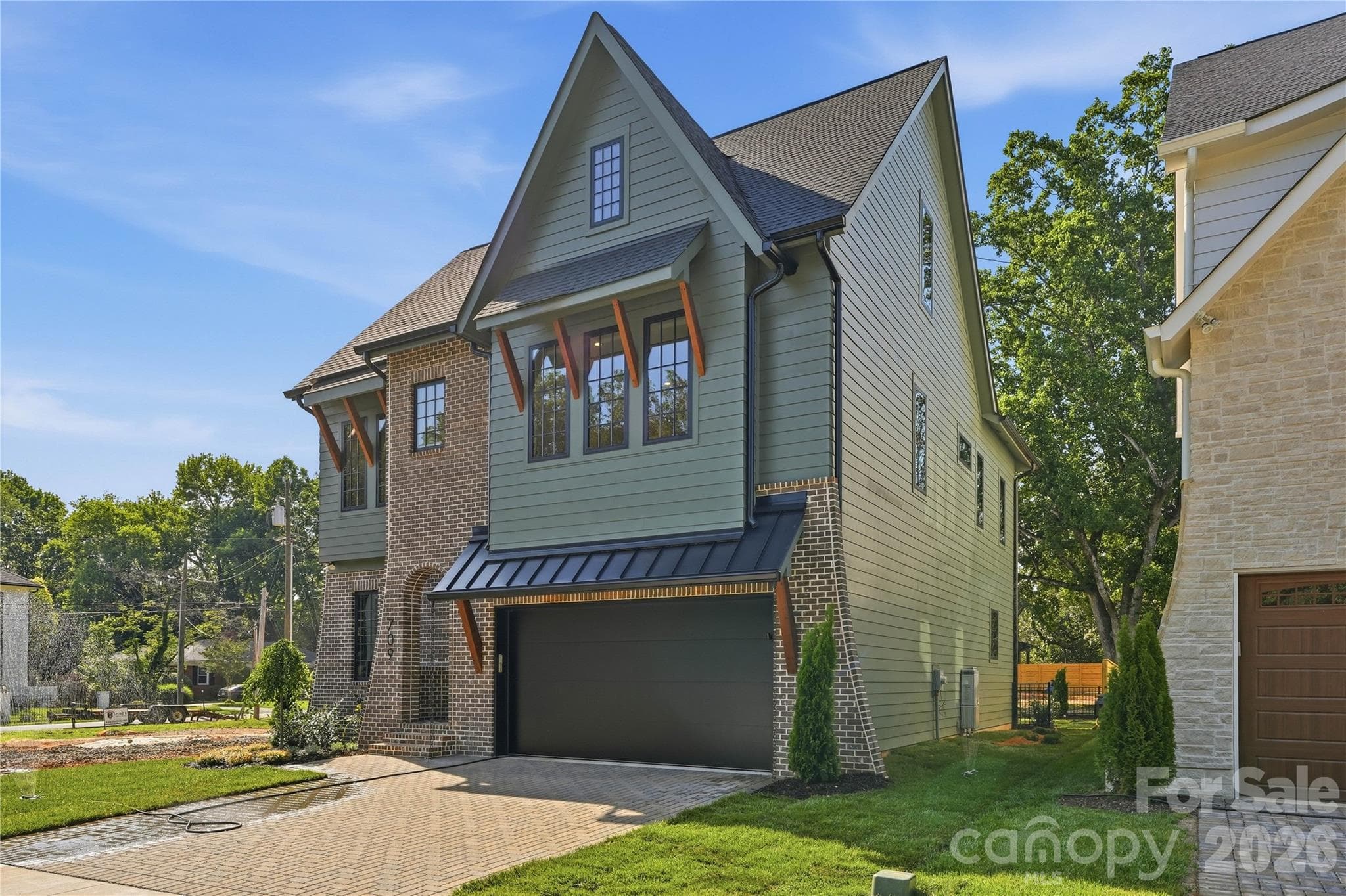 Single Family Residence at 709 Bertonley Avenue, Charlotte, photo 2 of 47