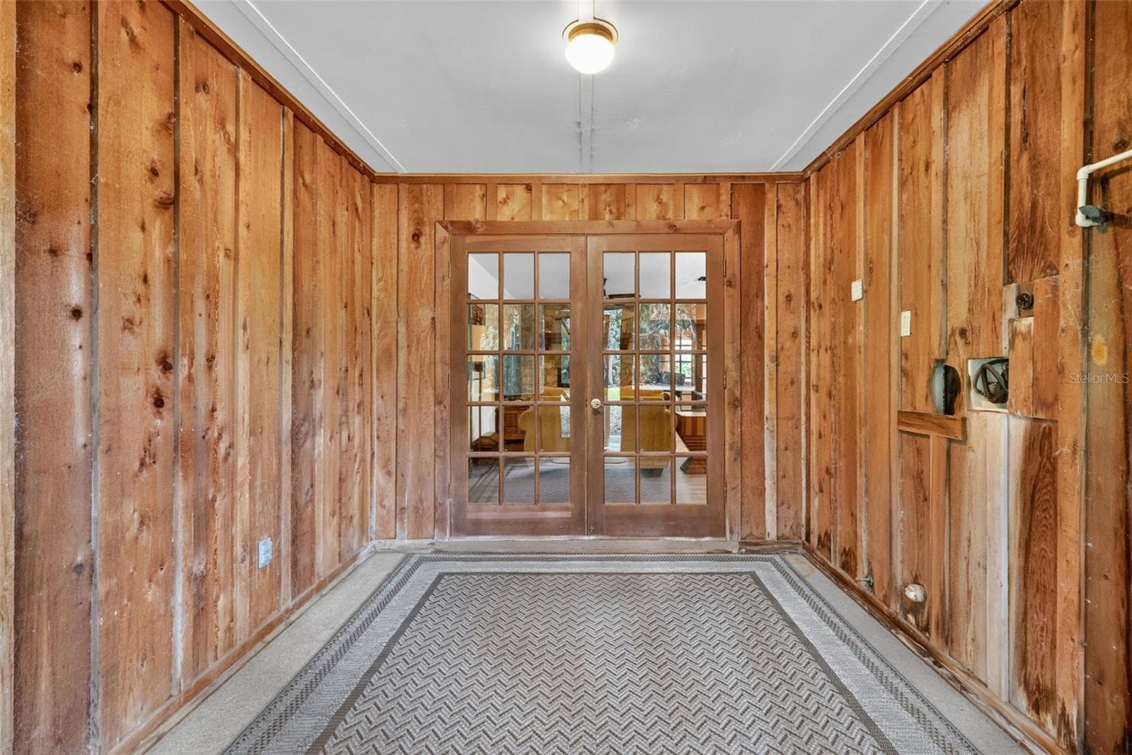 Additional straight on aspect into the house - 24939 OLD DEER RD, PAISLEY