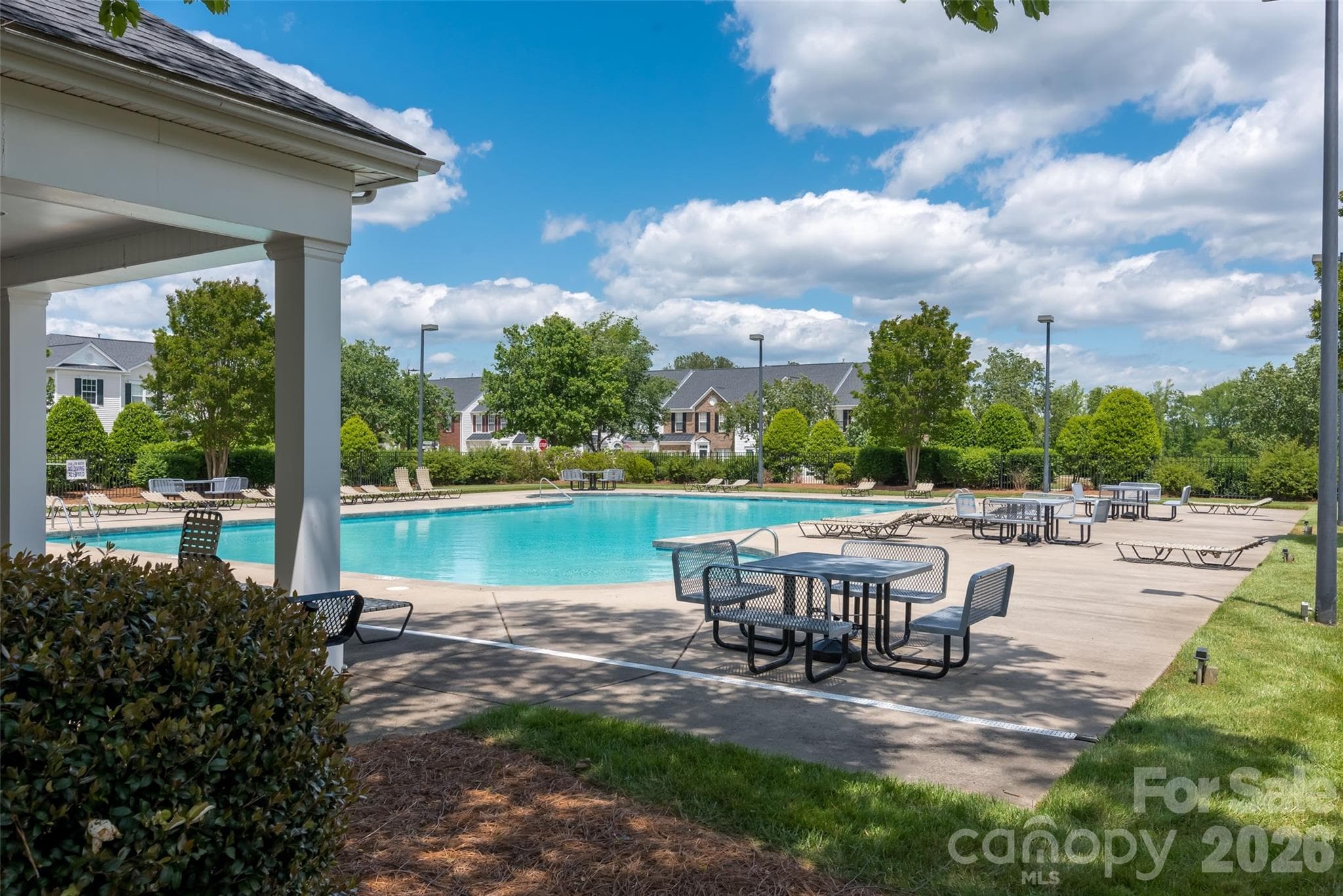 Community pool - 4150 Center Place Drive, Harrisburg