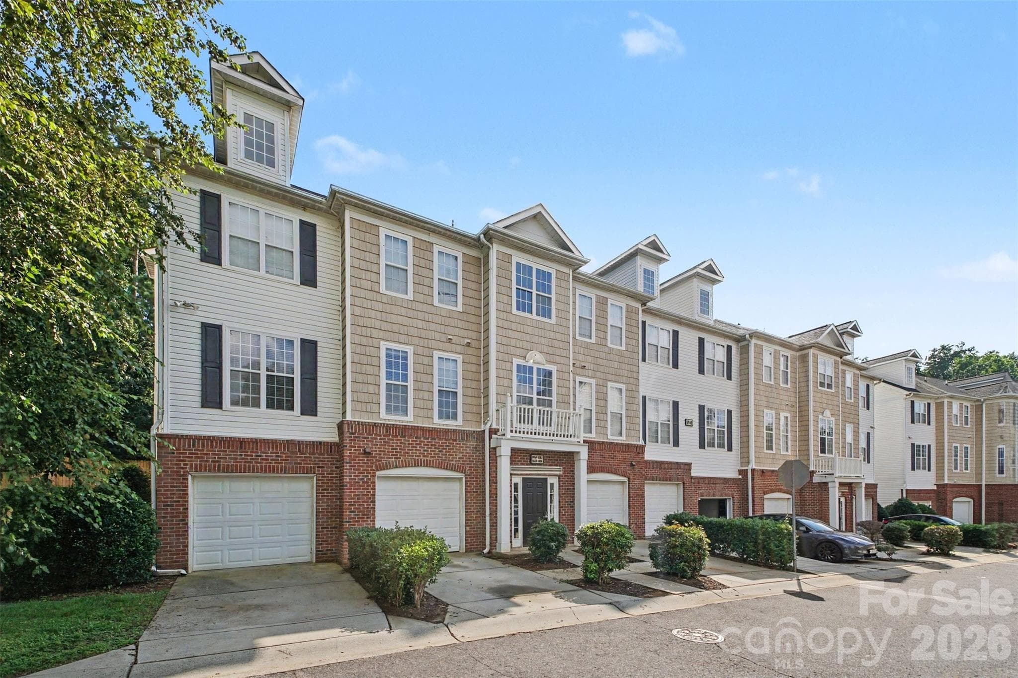Condominium at 6858 Park Place Drive, Charlotte, photo 3 of 31