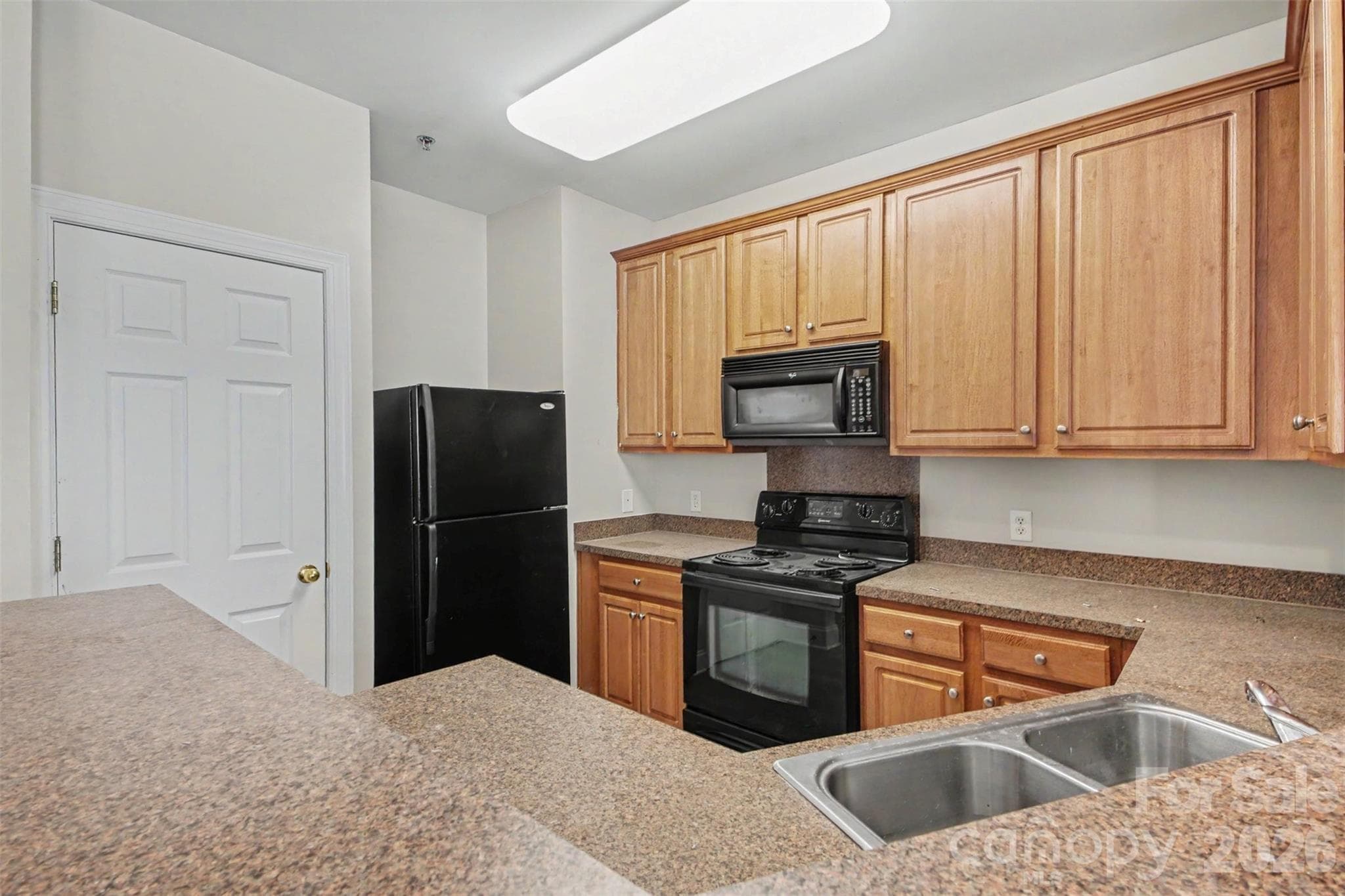 Condominium at 6858 Park Place Drive, Charlotte, photo 6 of 31