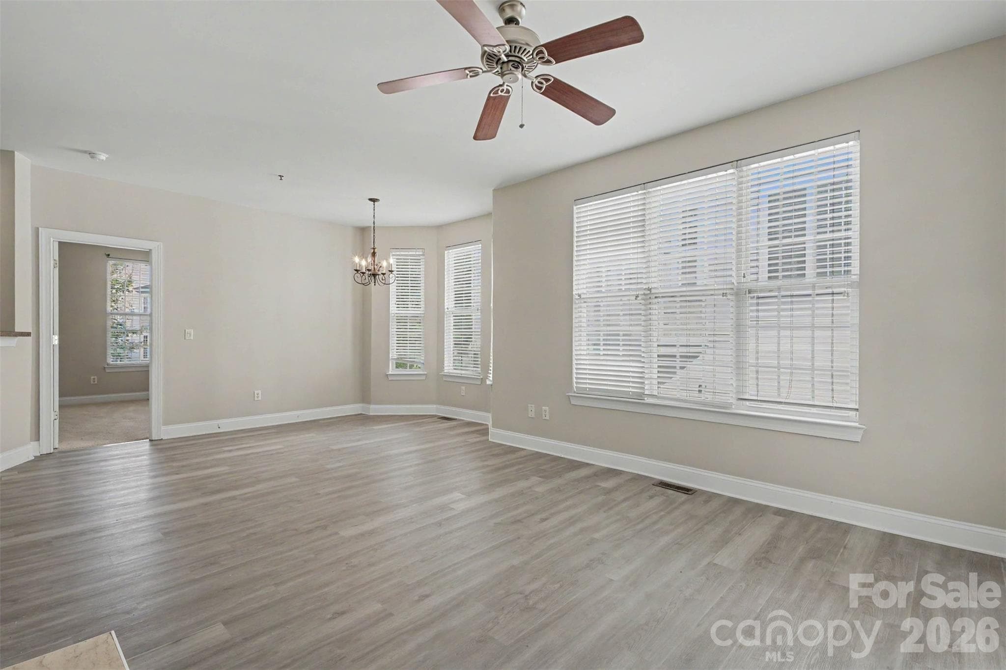 Condominium at 6858 Park Place Drive, Charlotte, photo 10 of 31