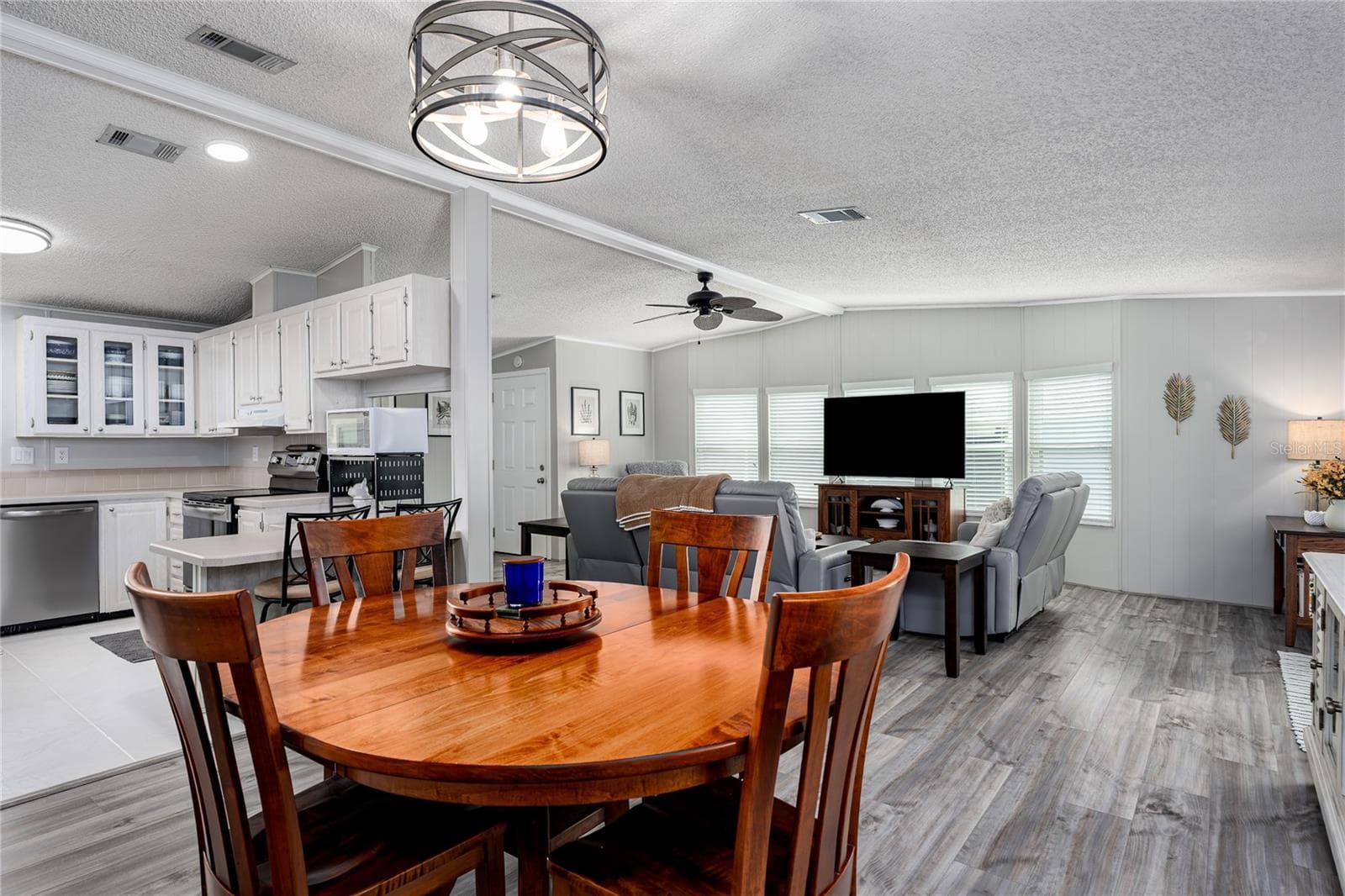 Manufactured Home at 158 OSPREY CIR, ELLENTON, photo 10 of 53