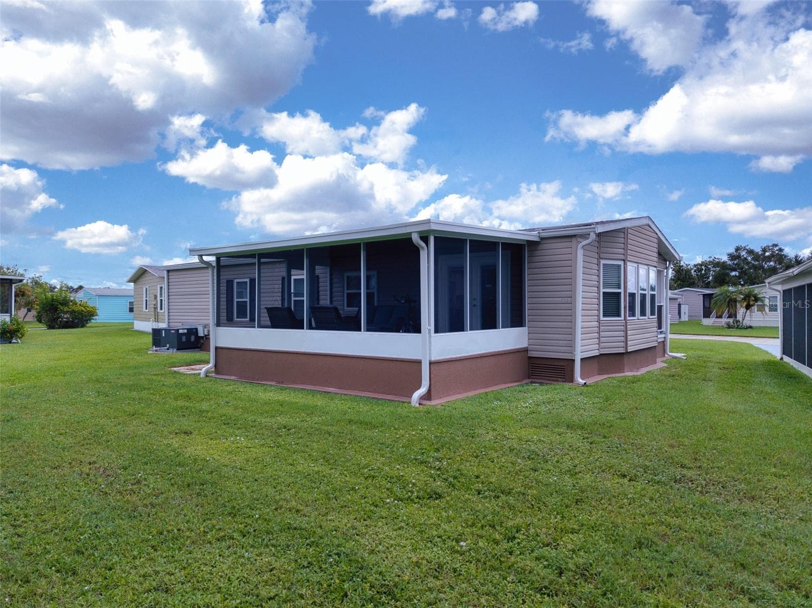 Manufactured Home at 158 OSPREY CIR, ELLENTON, photo 30 of 53