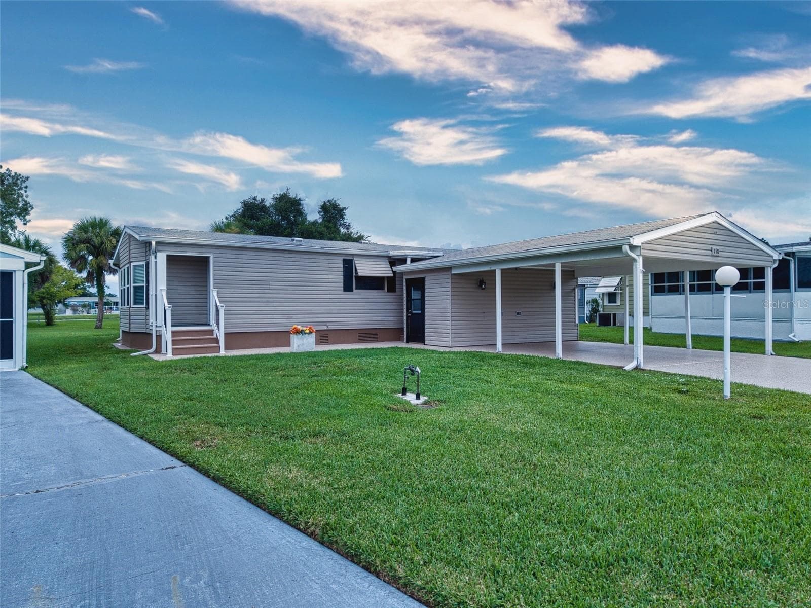 Manufactured Home at 158 OSPREY CIR, ELLENTON, photo 32 of 53
