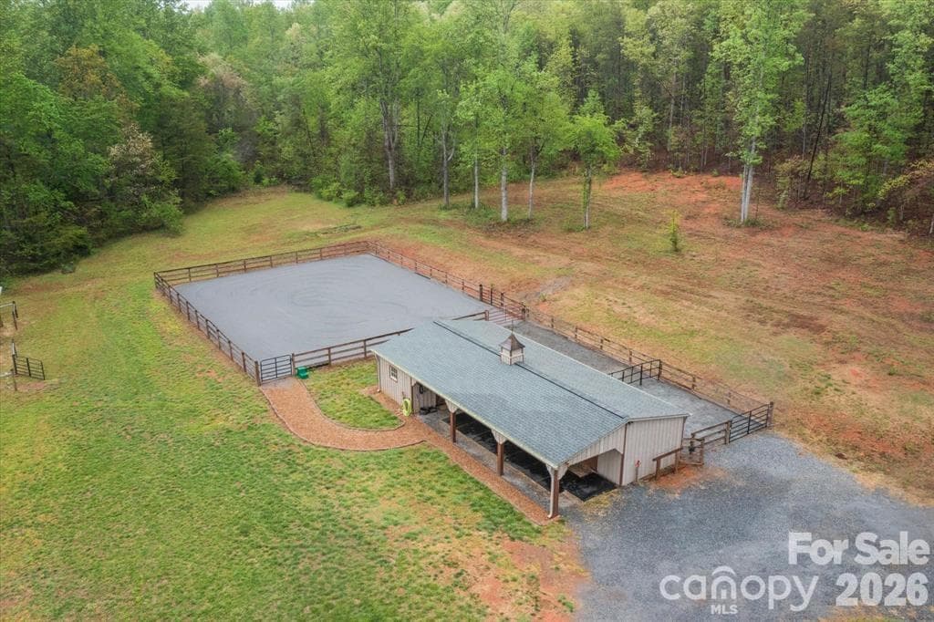 Professionally Done Arena and Run outs - 1091 Bill Collins Road, Columbus