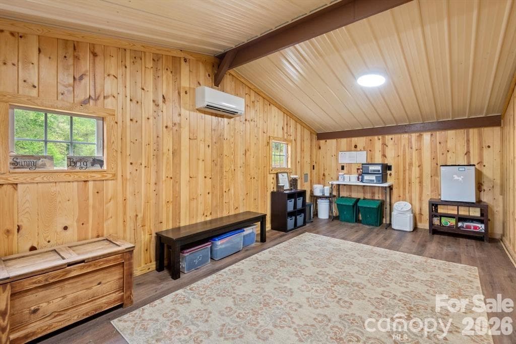 Feed Room and Tack Room - 1091 Bill Collins Road, Columbus