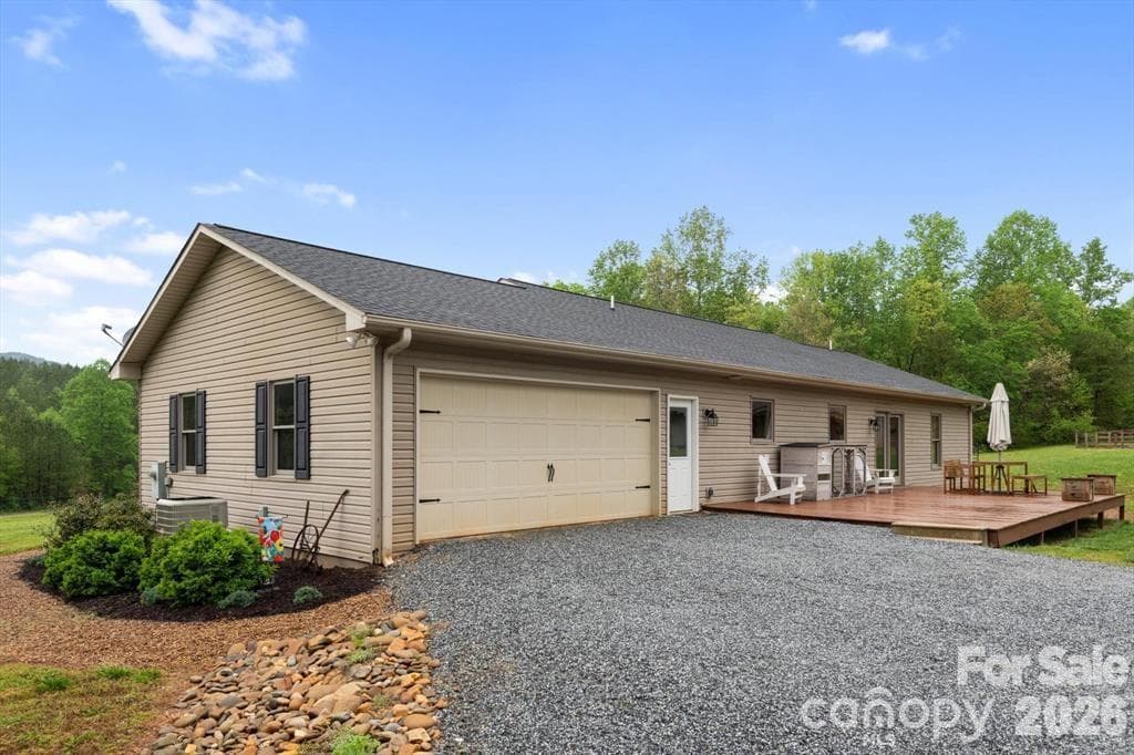 2 Car Garage - 1091 Bill Collins Road, Columbus