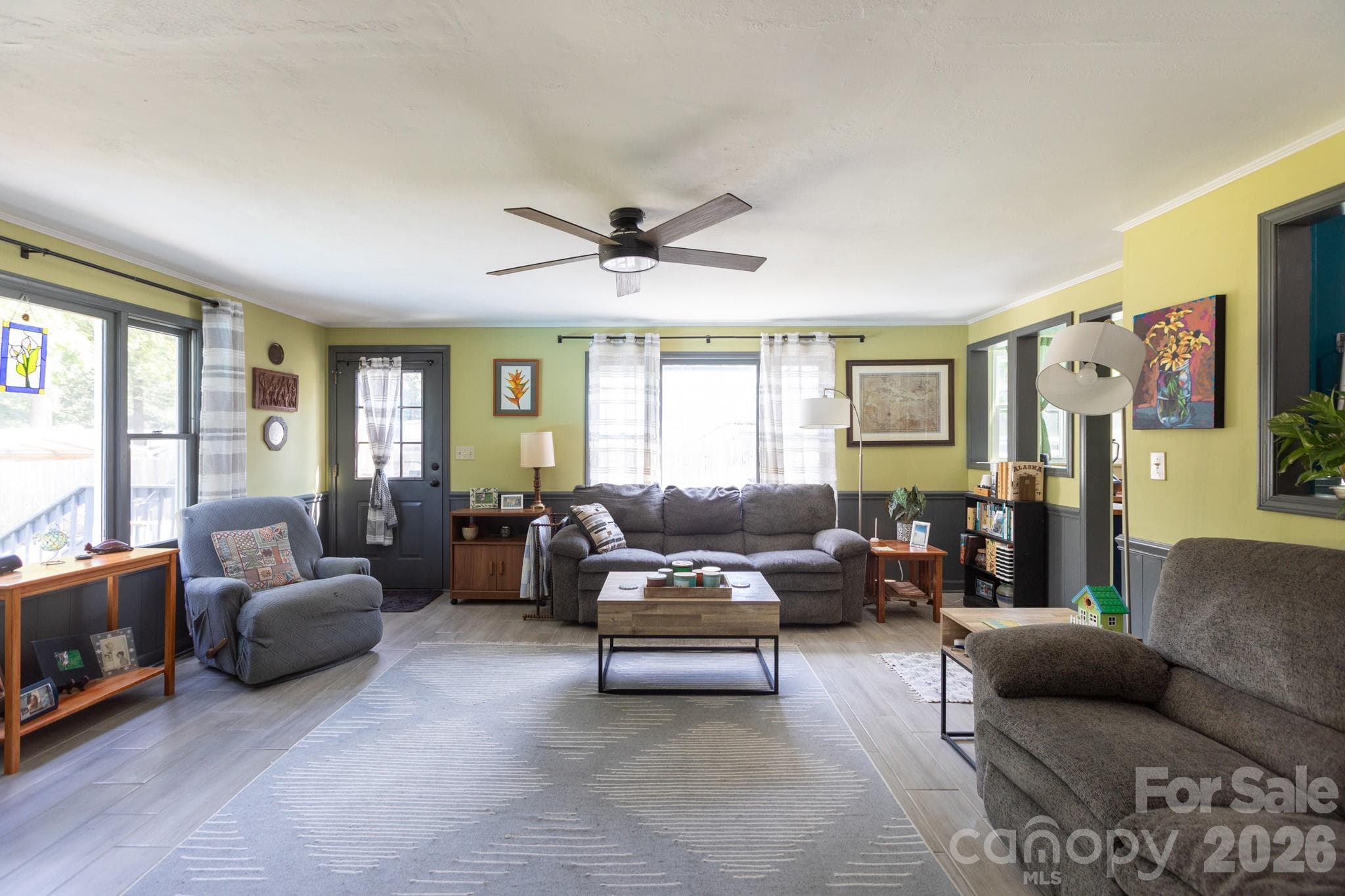 Den - 1030 N Jackson Street, Salisbury