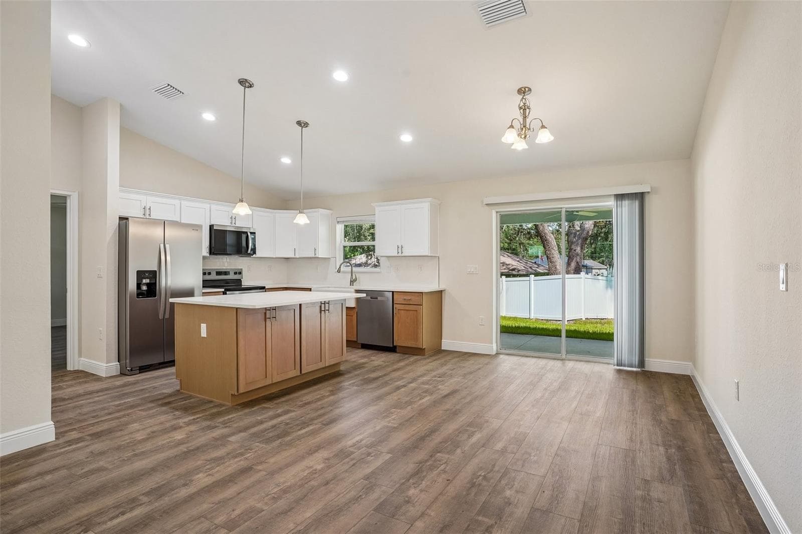 Single Family Residence at 1194 W VIRGINIS DR, CITRUS SPRINGS, photo 10 of 51