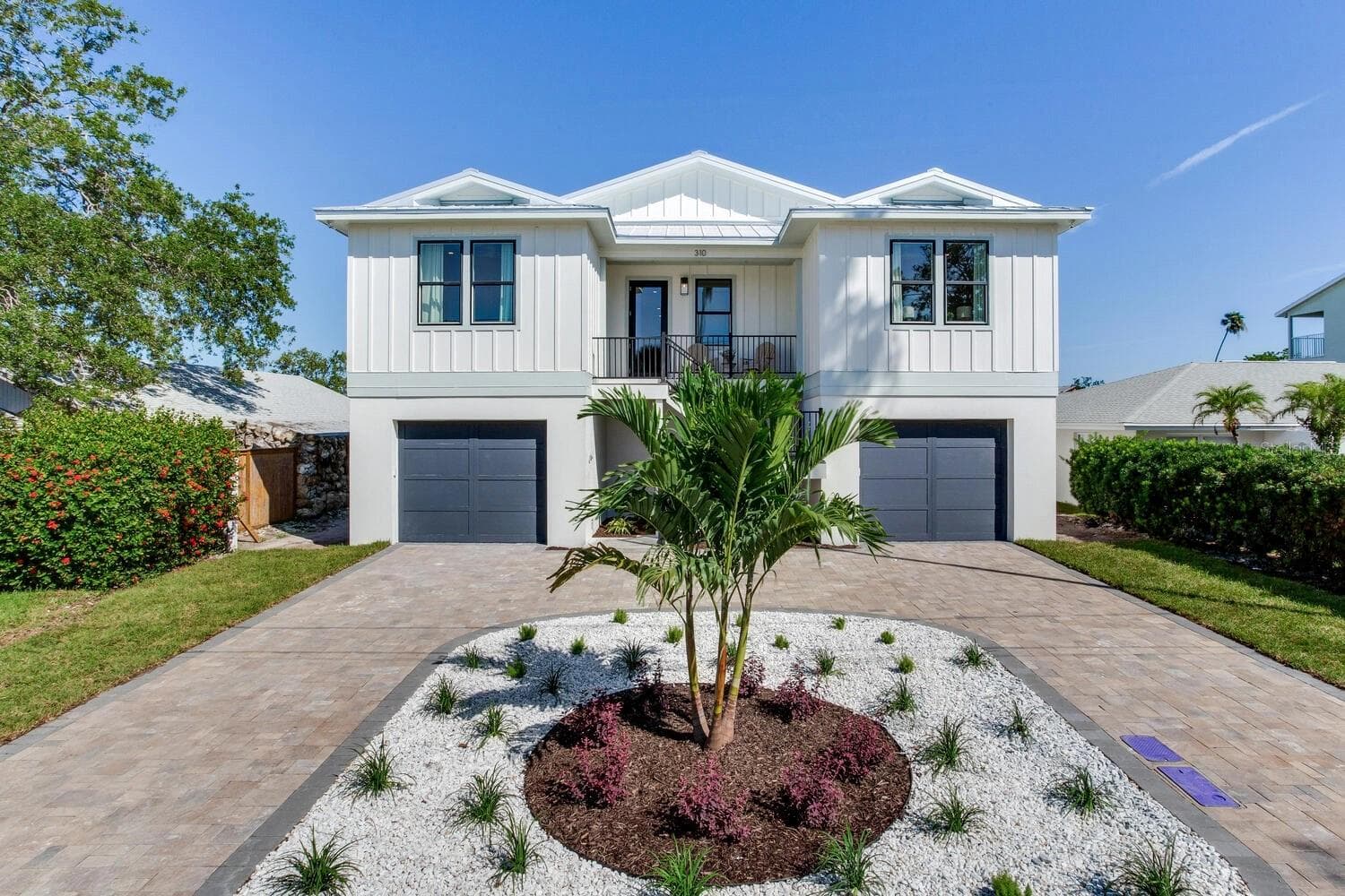 Single Family Residence at 8555 HERON LAGOON CIR, SARASOTA, photo 11 of 42