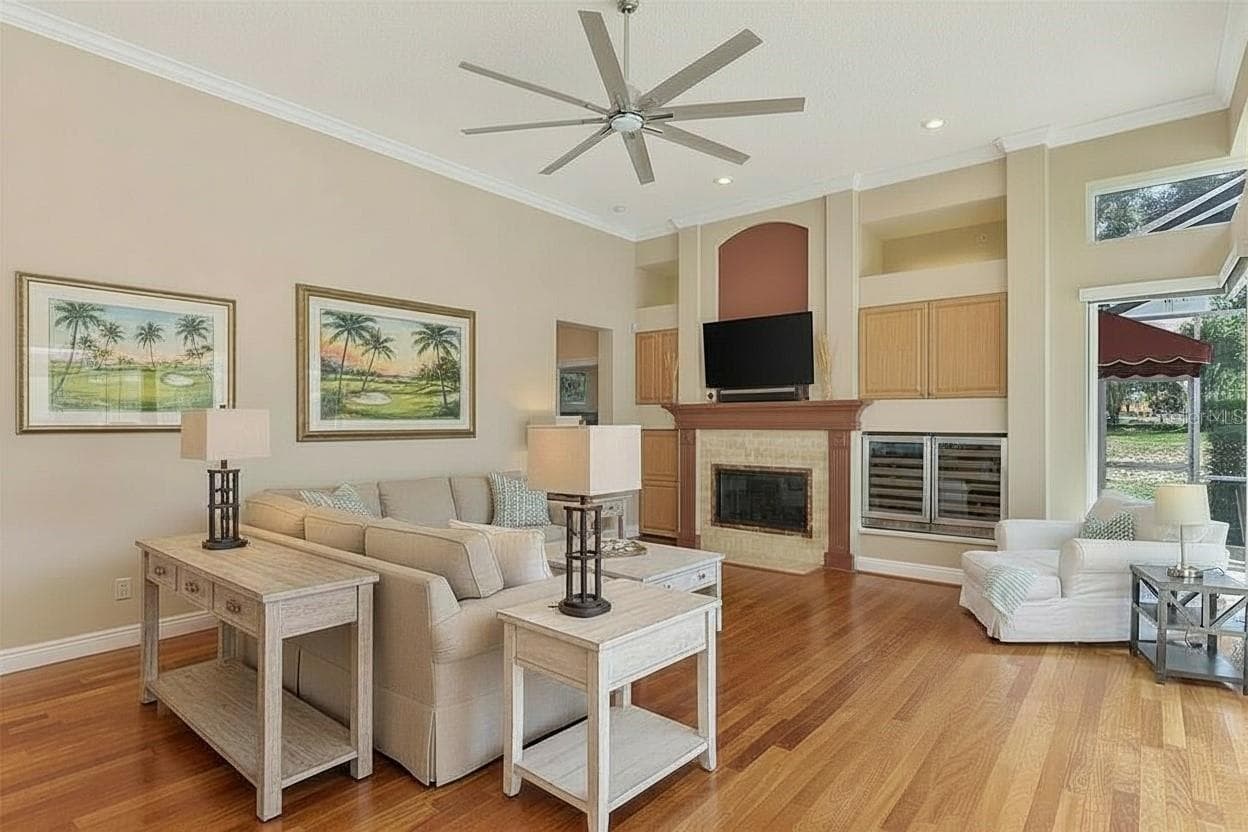 Virtually repainted and re-staged - 7767 ALISTER MACKENZIE DR, SARASOTA