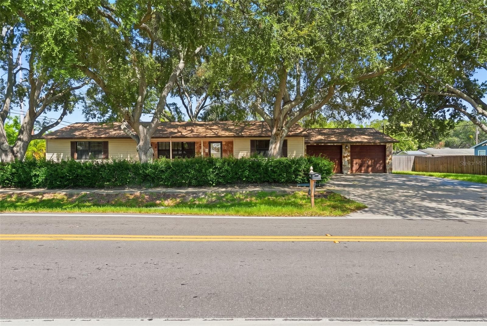 Single Family Residence at 617 MEHLENBACHER RD, LARGO, photo 3 of 35