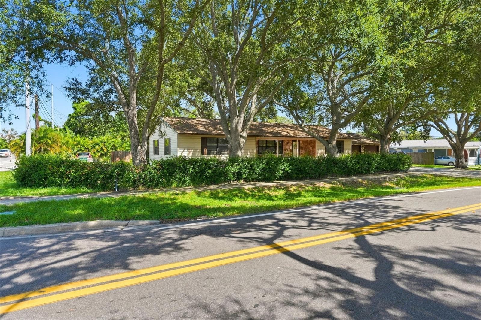 Single Family Residence at 617 MEHLENBACHER RD, LARGO, photo 5 of 35