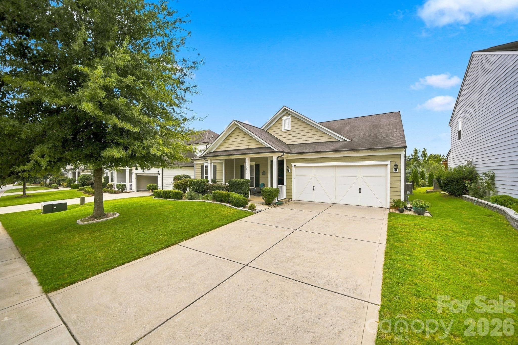 Single Family Residence at 3013 Palm Drive, Fort Mill, photo 3 of 42
