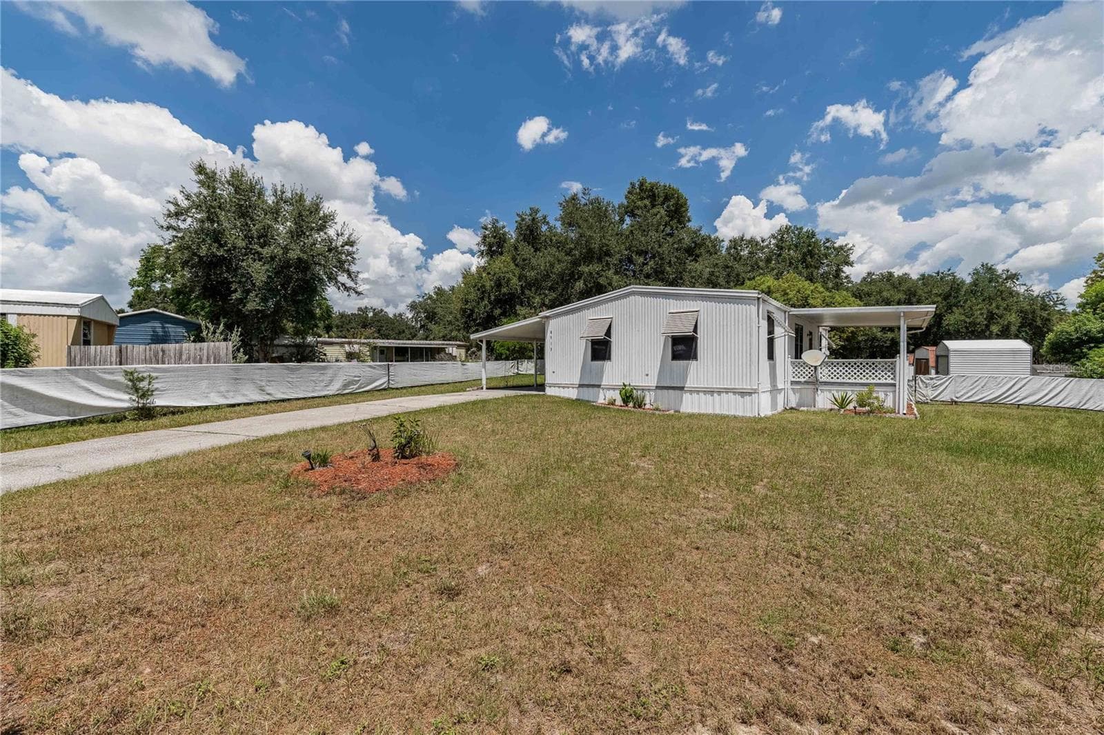 Manufactured Home at 8913 JERICHO CT, POLK CITY, photo 2 of 35