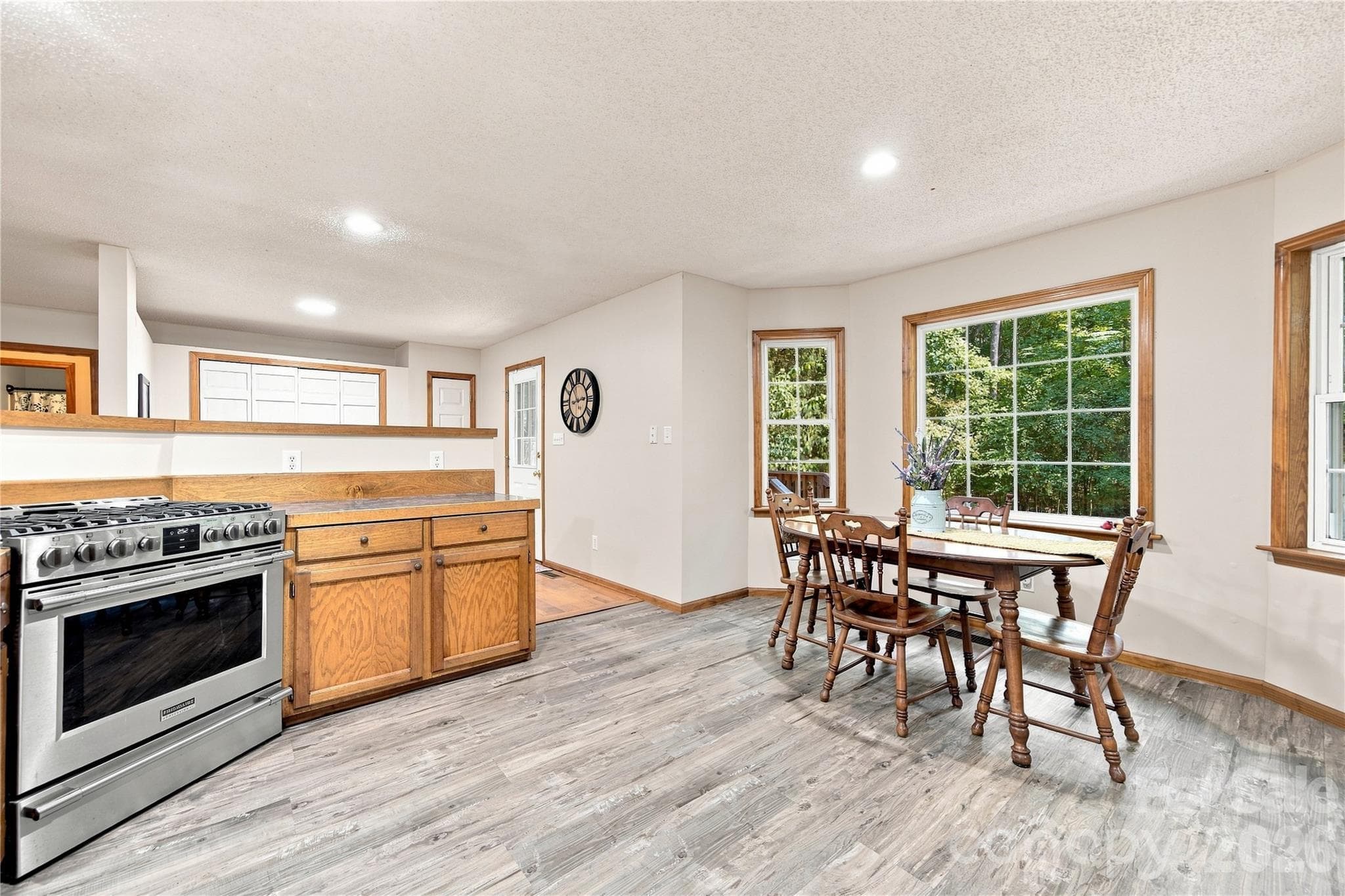 Single Family Residence at 122 Providence Place, York, photo 24 of 45