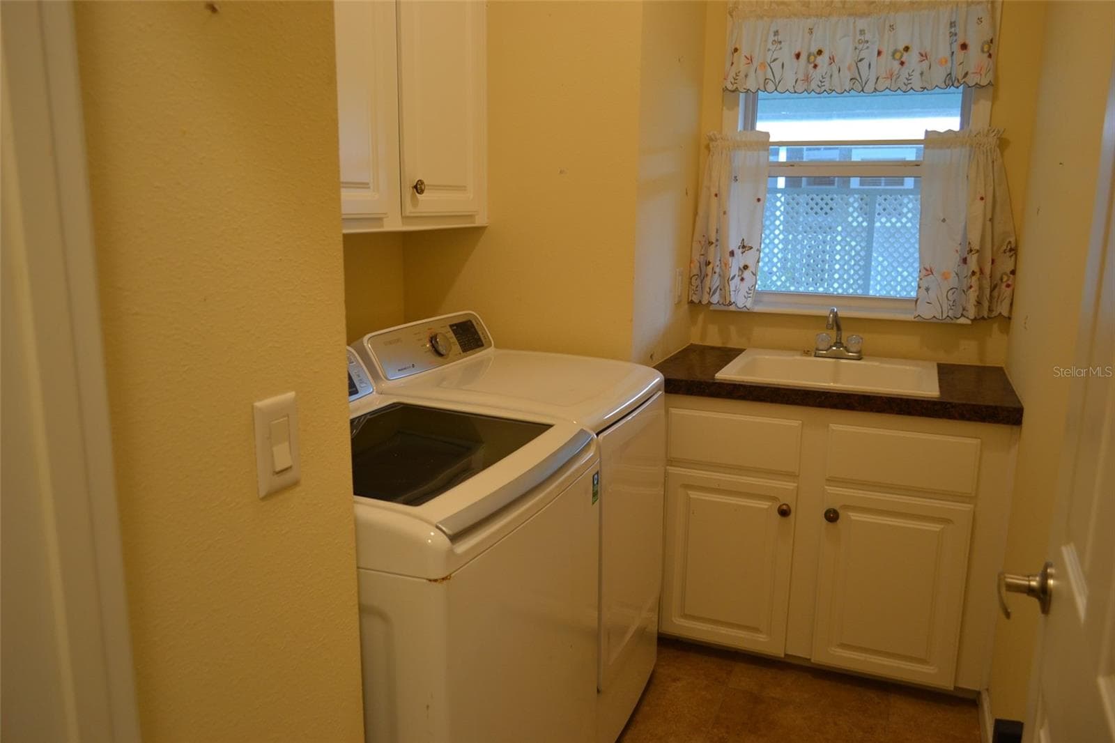 Manufactured Home at 3531 70TH AVE E, ELLENTON, photo 11 of 29