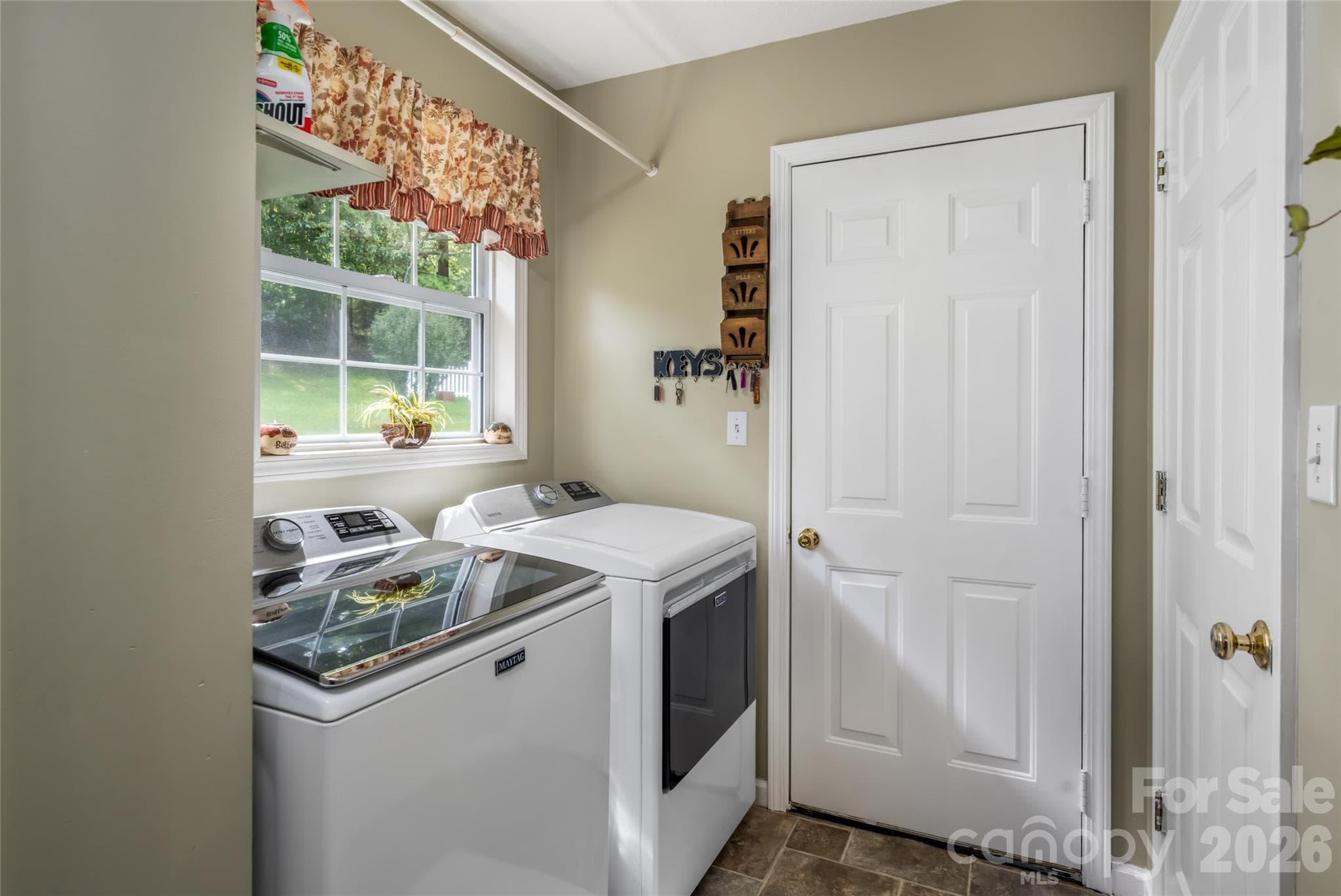 Single Family Residence at 40 Meadow Drive, Horse Shoe, photo 20 of 48