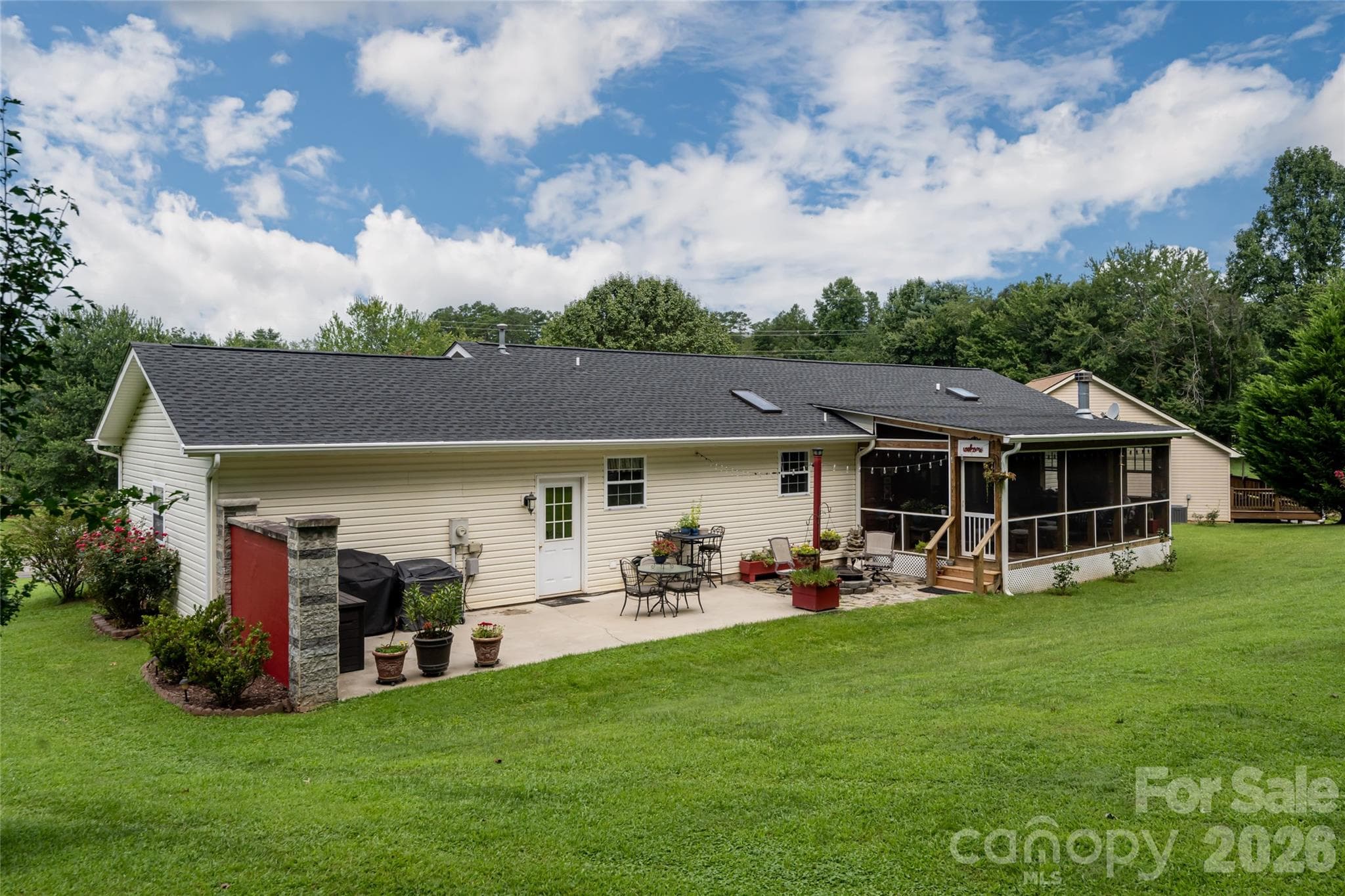 Single Family Residence at 40 Meadow Drive, Horse Shoe, photo 36 of 48