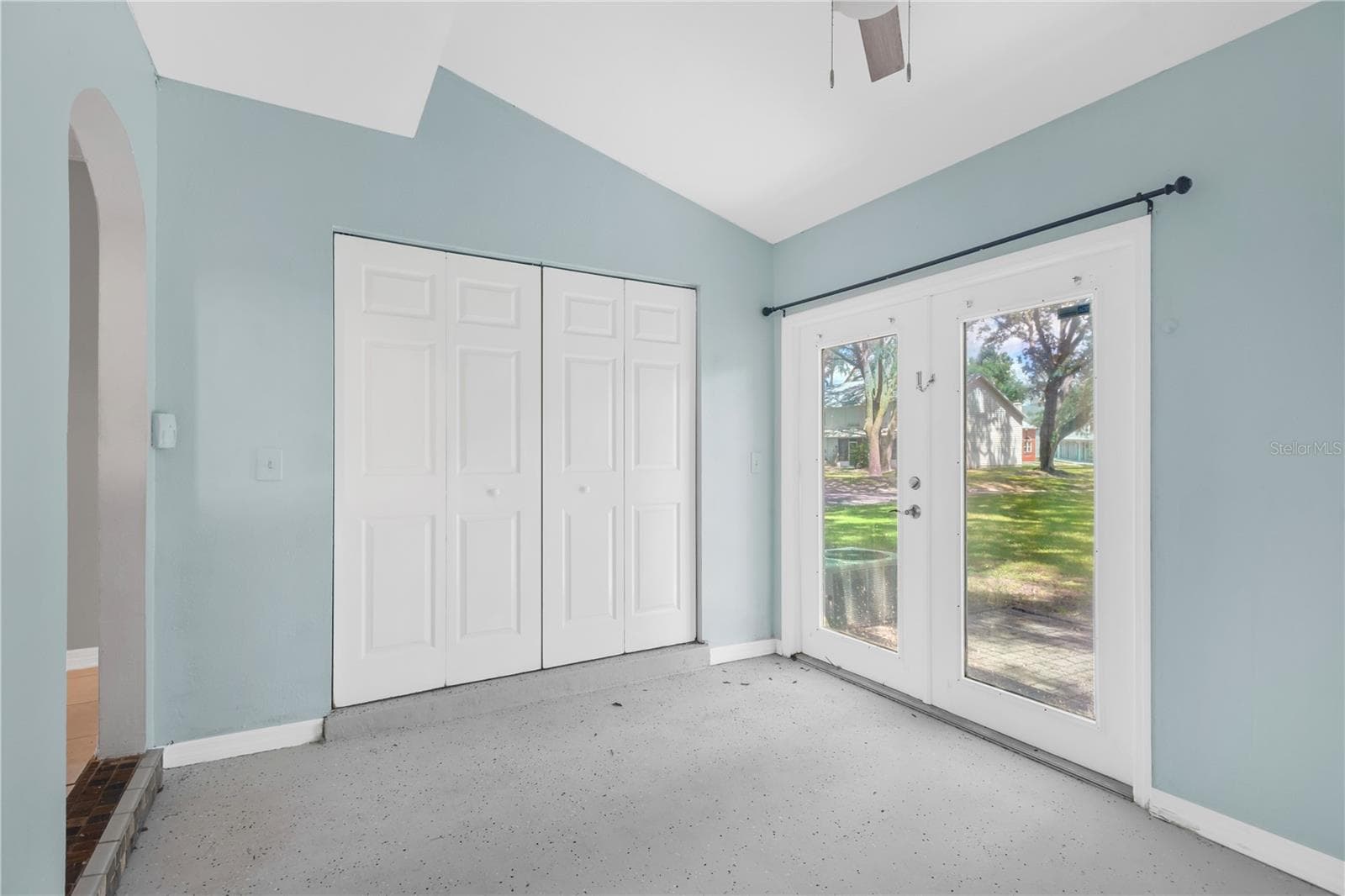 Townhouse at 609 SAINT HENRY DR, BRANDON, photo 9 of 18