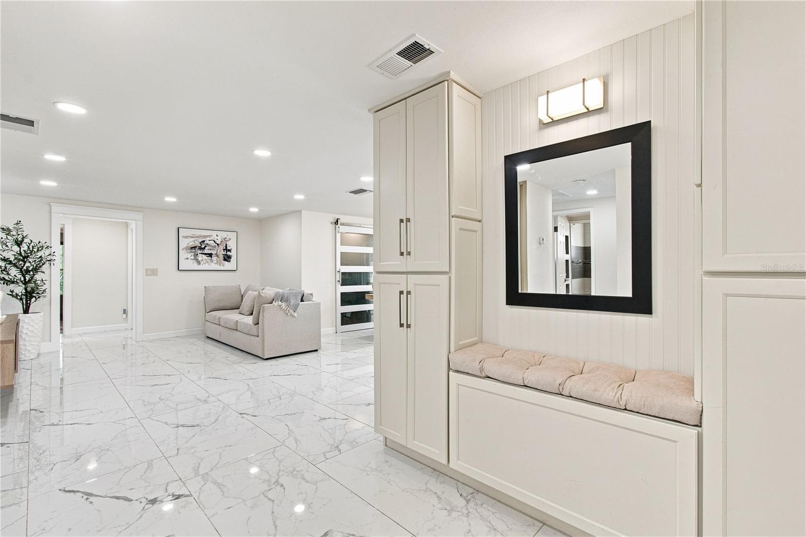 Elegant Foyer - 9020 AUBURN WAY, TAMPA