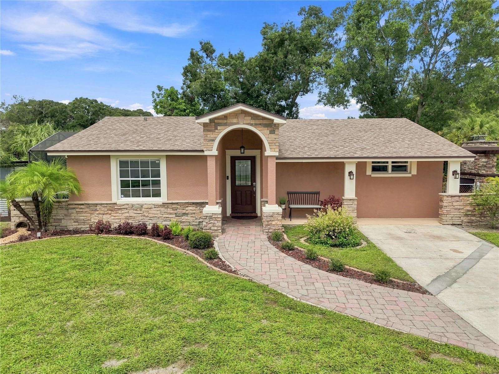 Front View - 9020 AUBURN WAY, TAMPA