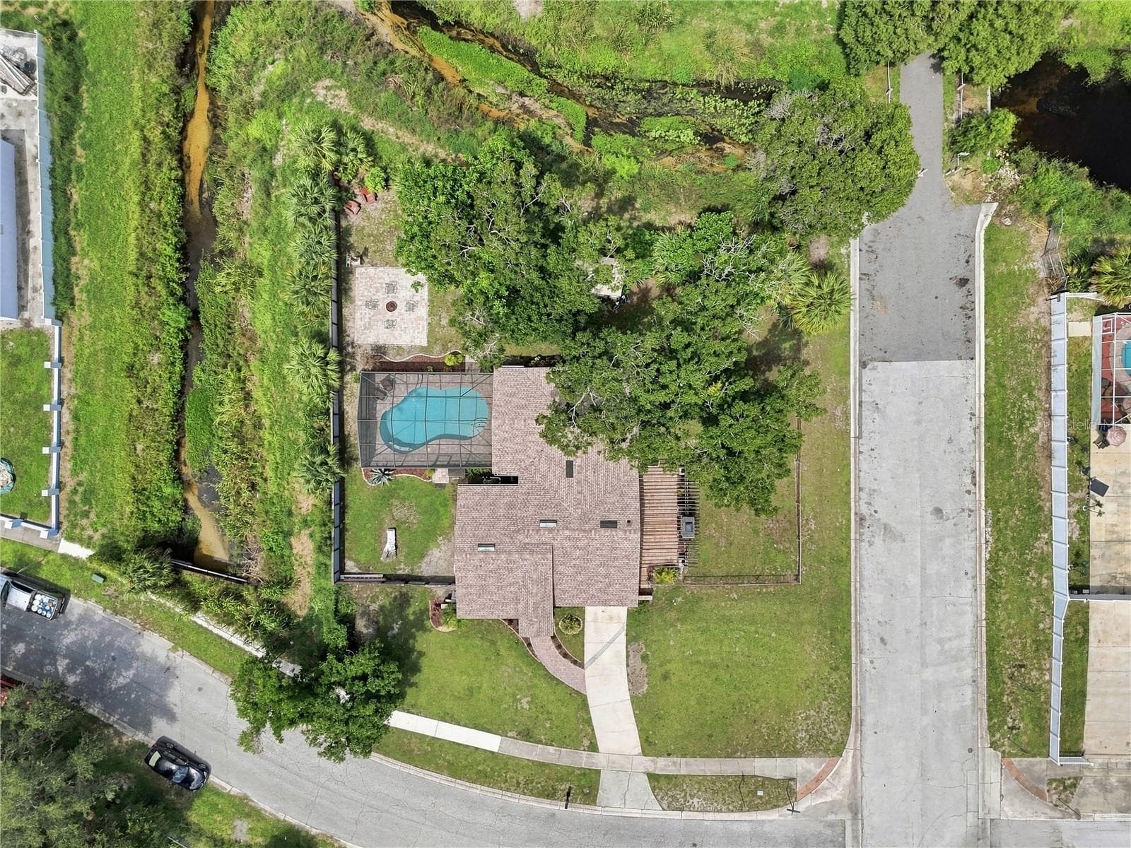 Aerial Views - 9020 AUBURN WAY, TAMPA